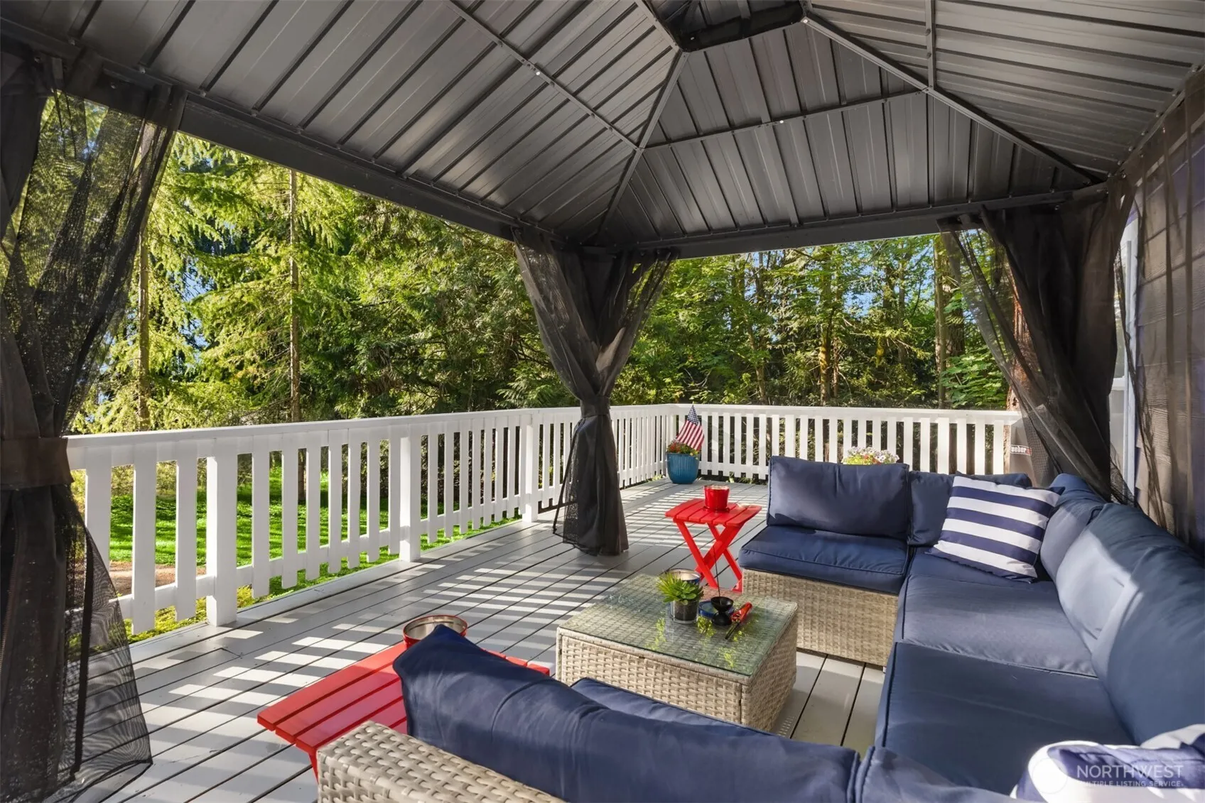 Property photo for 8480 Hansen Road Ne, Bainbridge Island photo 2