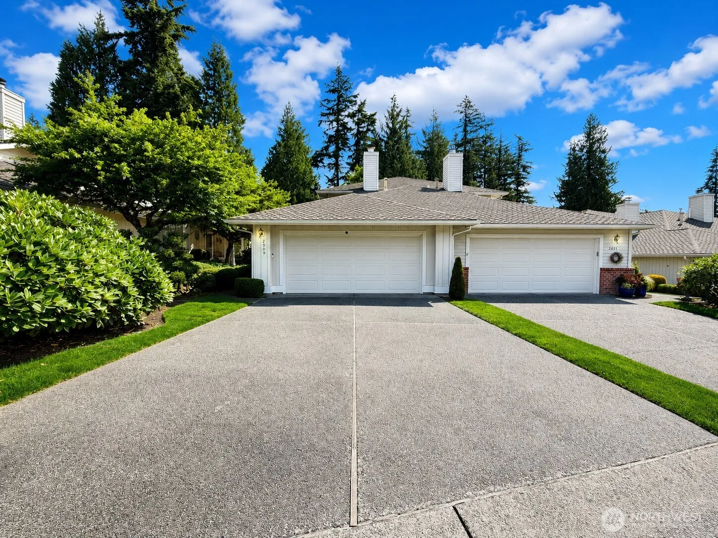 Property photo for 2009 Mill Pointe Drive Se, Bothell
