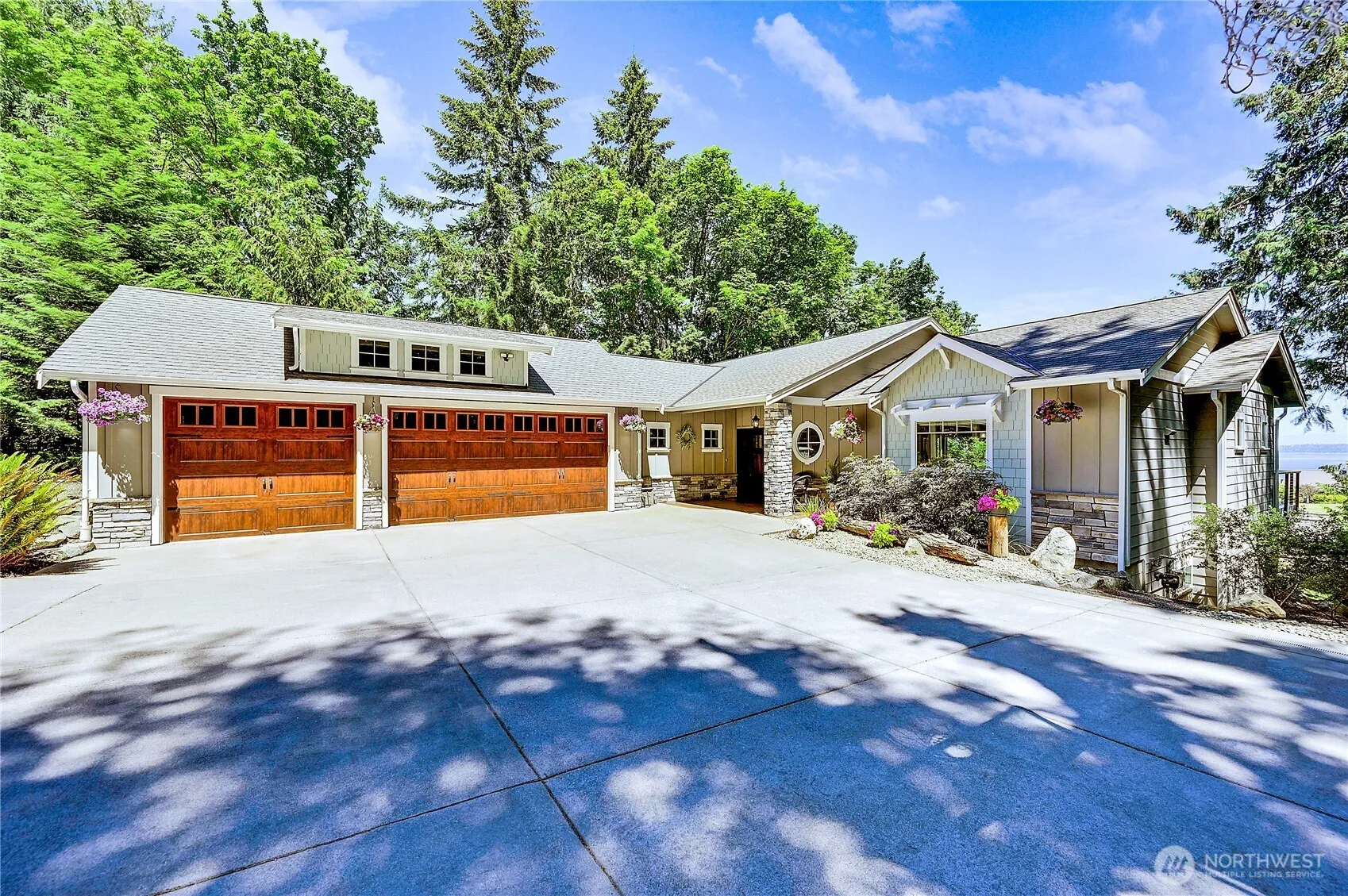 Property photo for 1103 Puget Drive E, Port Orchard photo 3