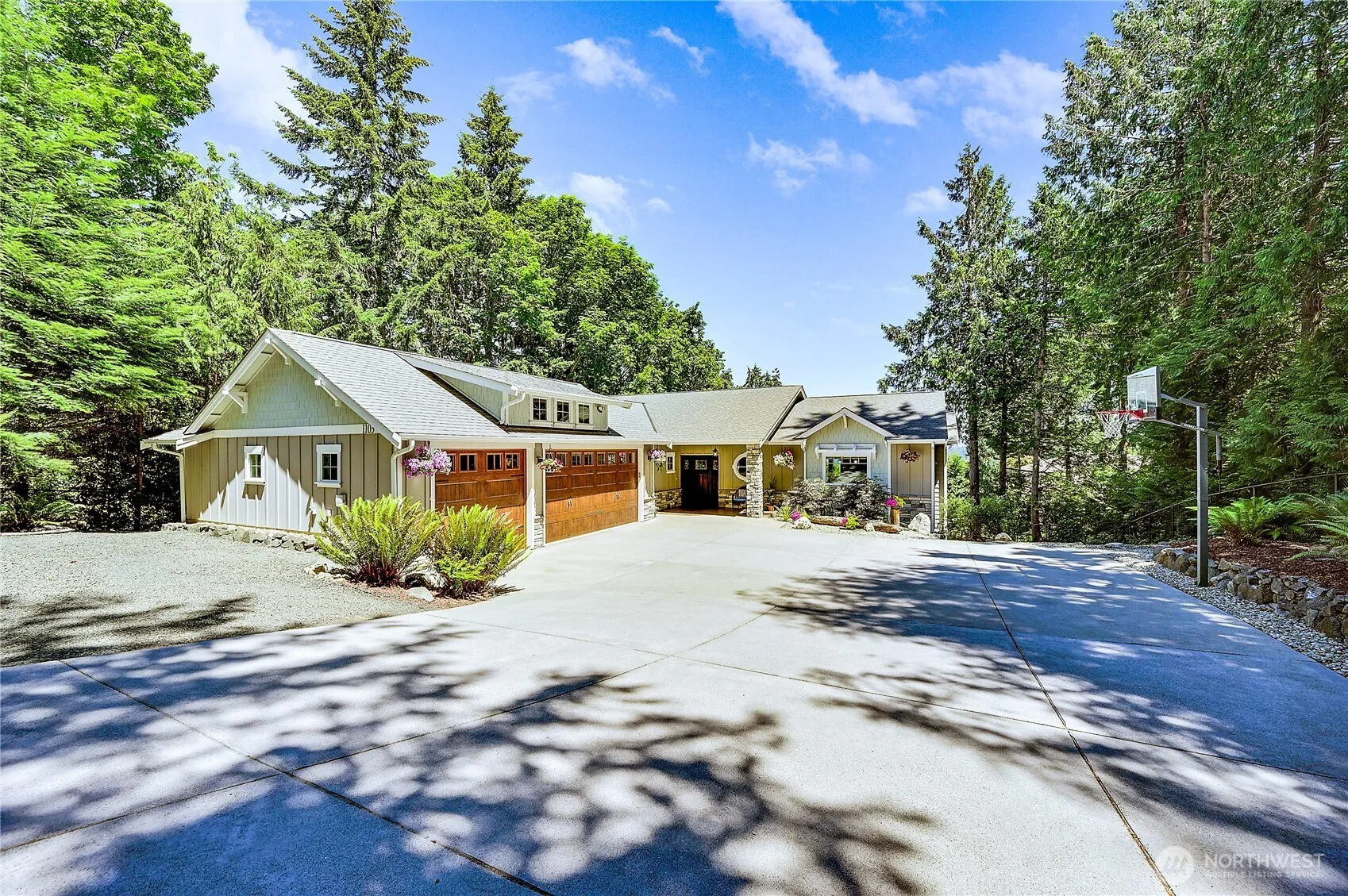 Property photo for 1103 Puget Drive E, Port Orchard photo 2