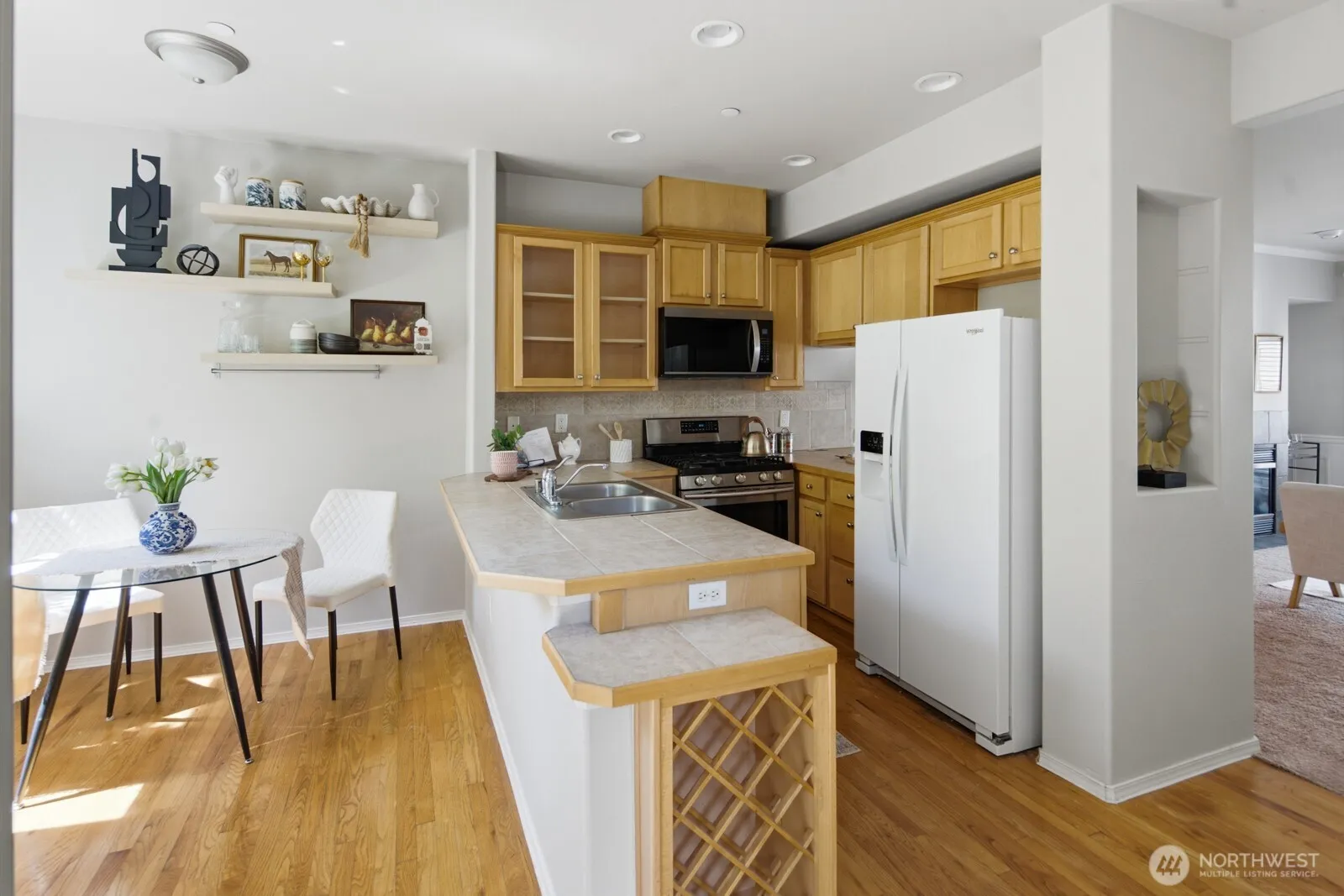Property photo for 14868 Se 16th Street #7, Bellevue photo 5