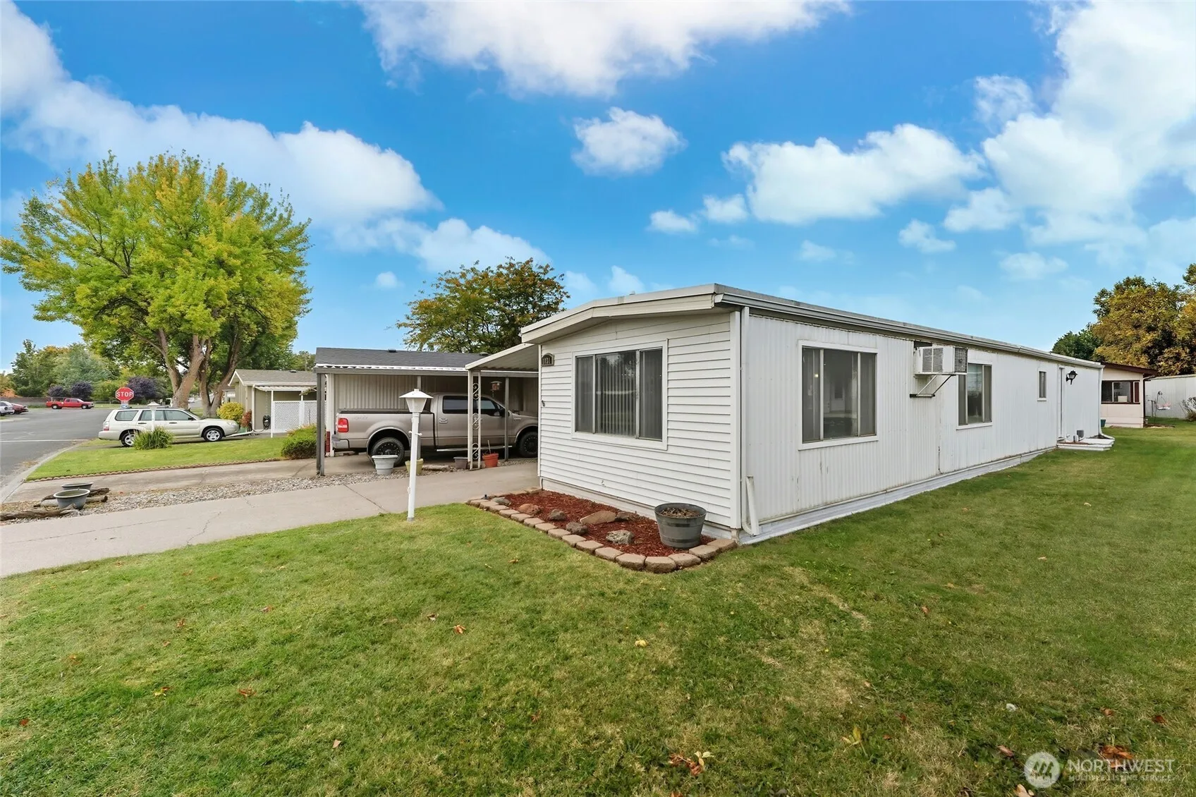 Property photo for 1031 Se Scenic View Drive, College Place photo 3