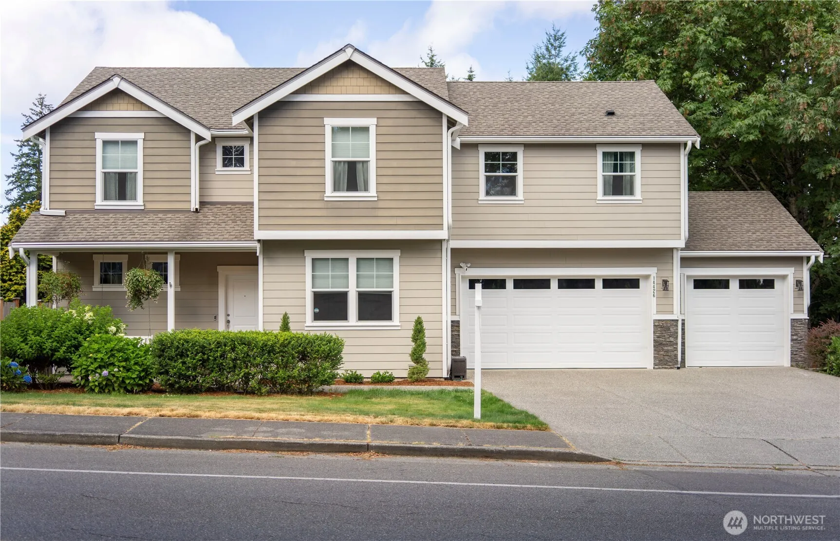 Property photo for 14426 40th Avenue W, Lynnwood