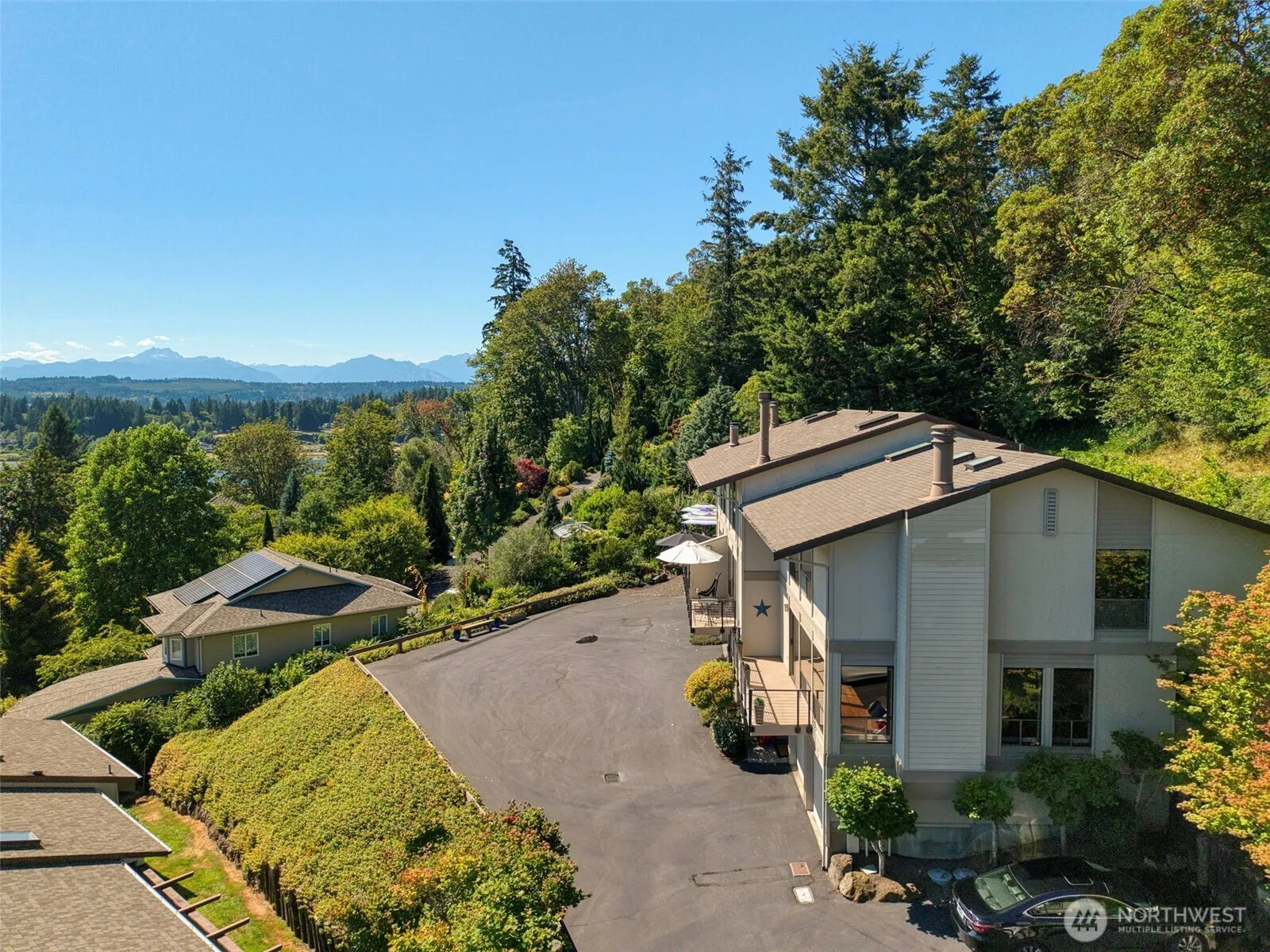 Property photo for 3140 Sahali Drive, Bremerton photo 2