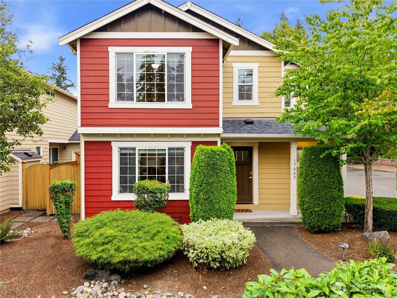 Property photo for 1704 156th Place Sw #b, Lynnwood photo 2