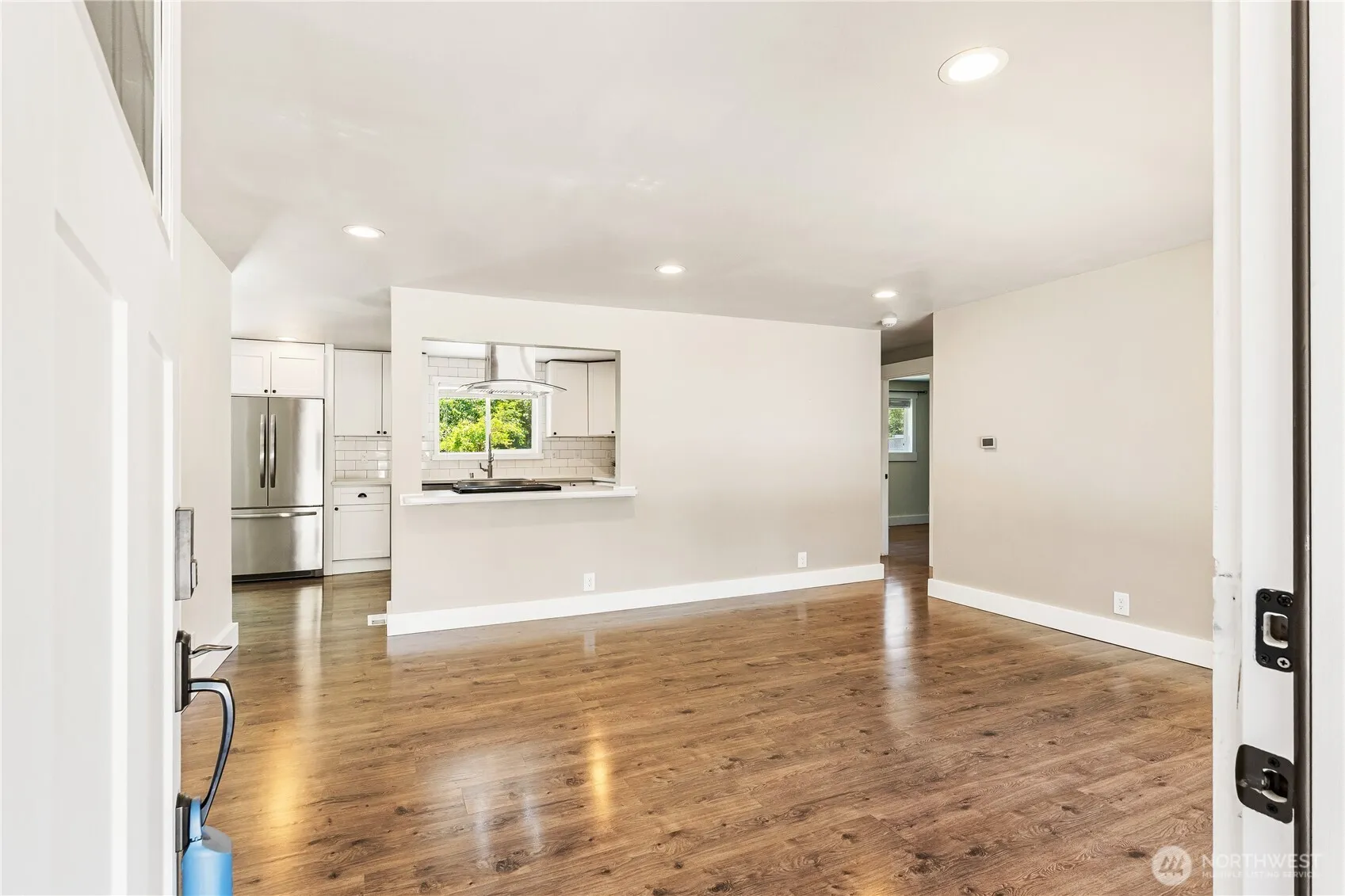 Property photo for 11510 Military Road Sw, Lakewood photo 2