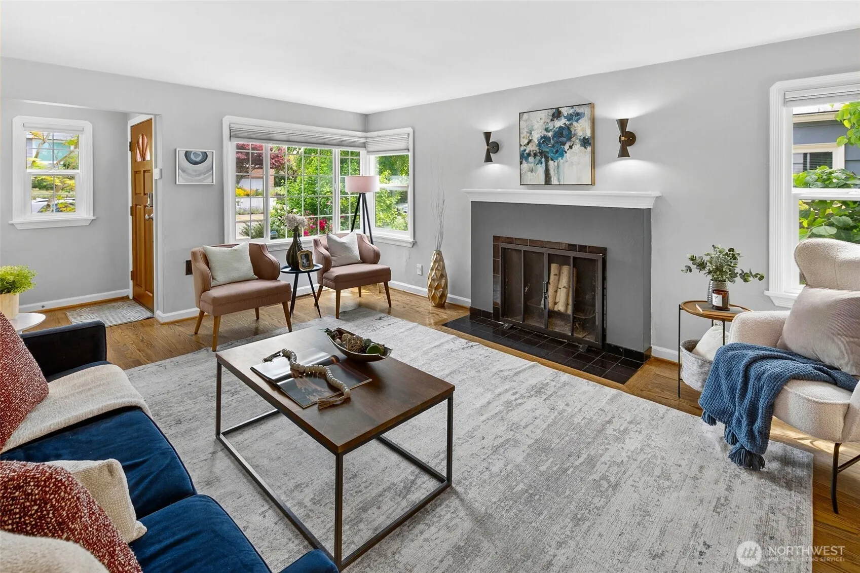 Property photo for 8353 20th Avenue Nw, Seattle photo 3