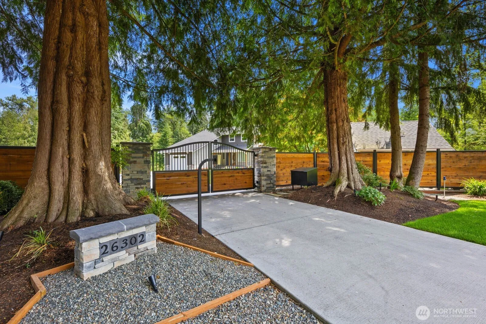 Property photo for 26302 Se 192nd Street, Maple Valley photo 2