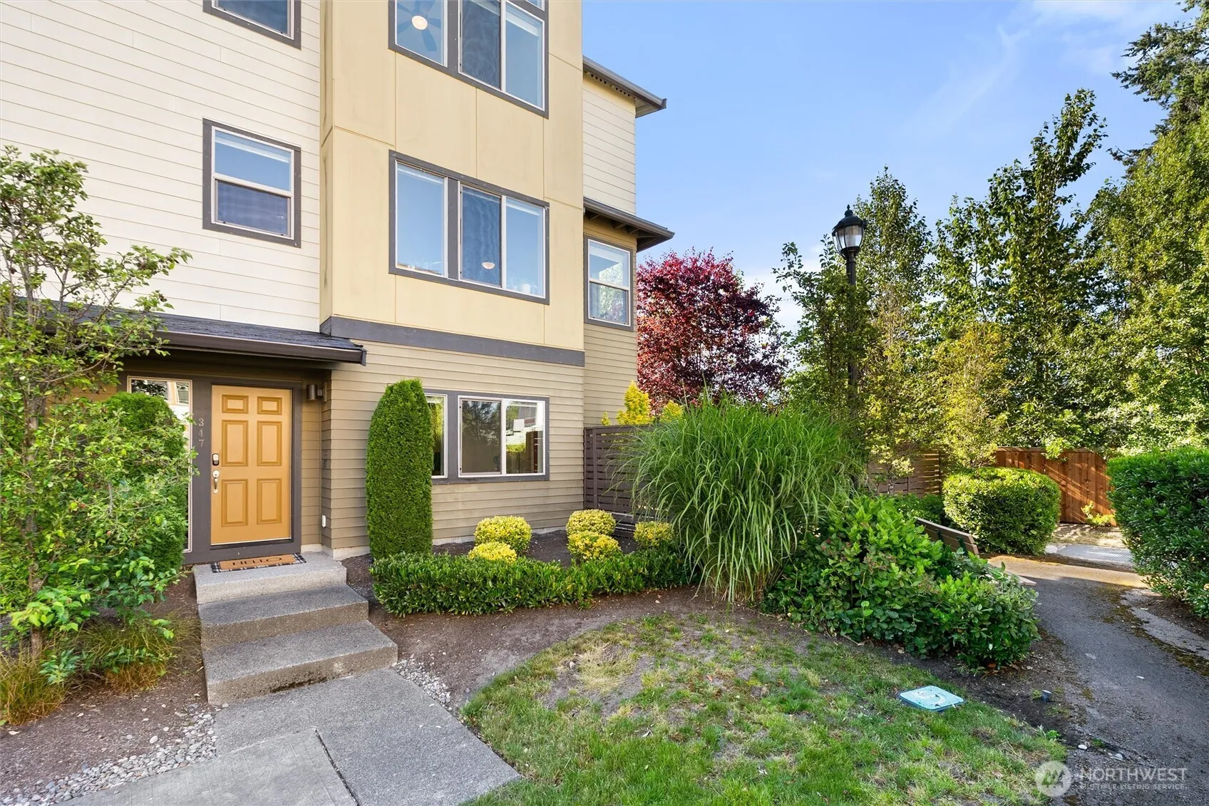 Property photo for 347 Chelan Avenue Ne, Renton photo 2
