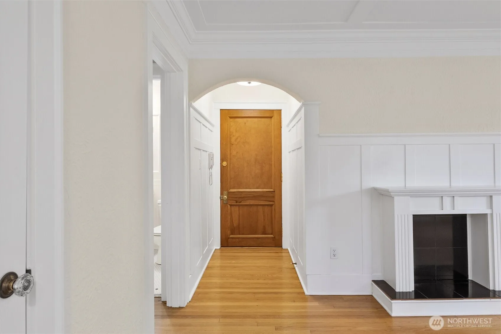 Property photo for 1640 18th Avenue #6, Seattle photo 5