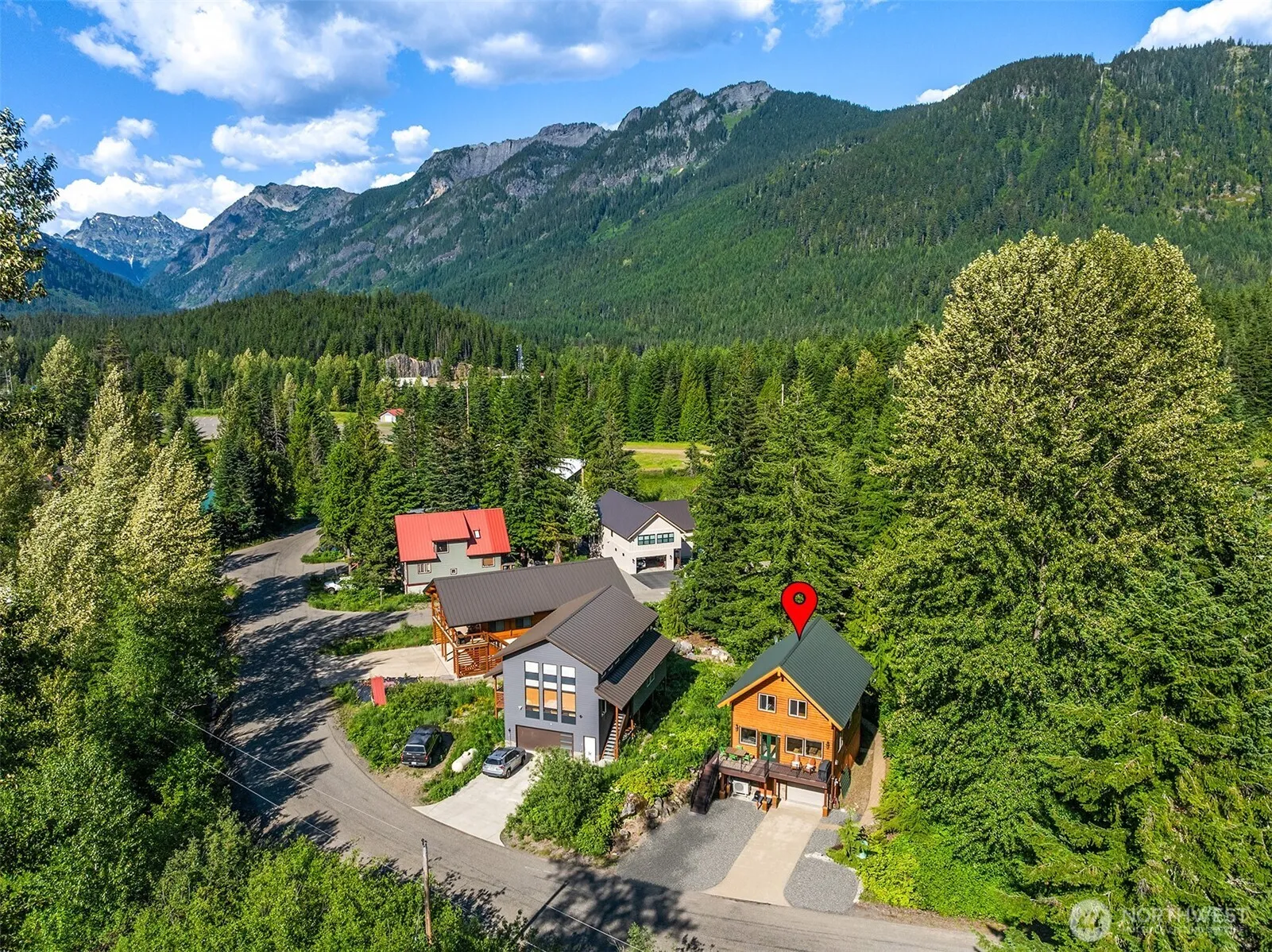 Property photo for 190 Rampart Drive, Snoqualmie Pass