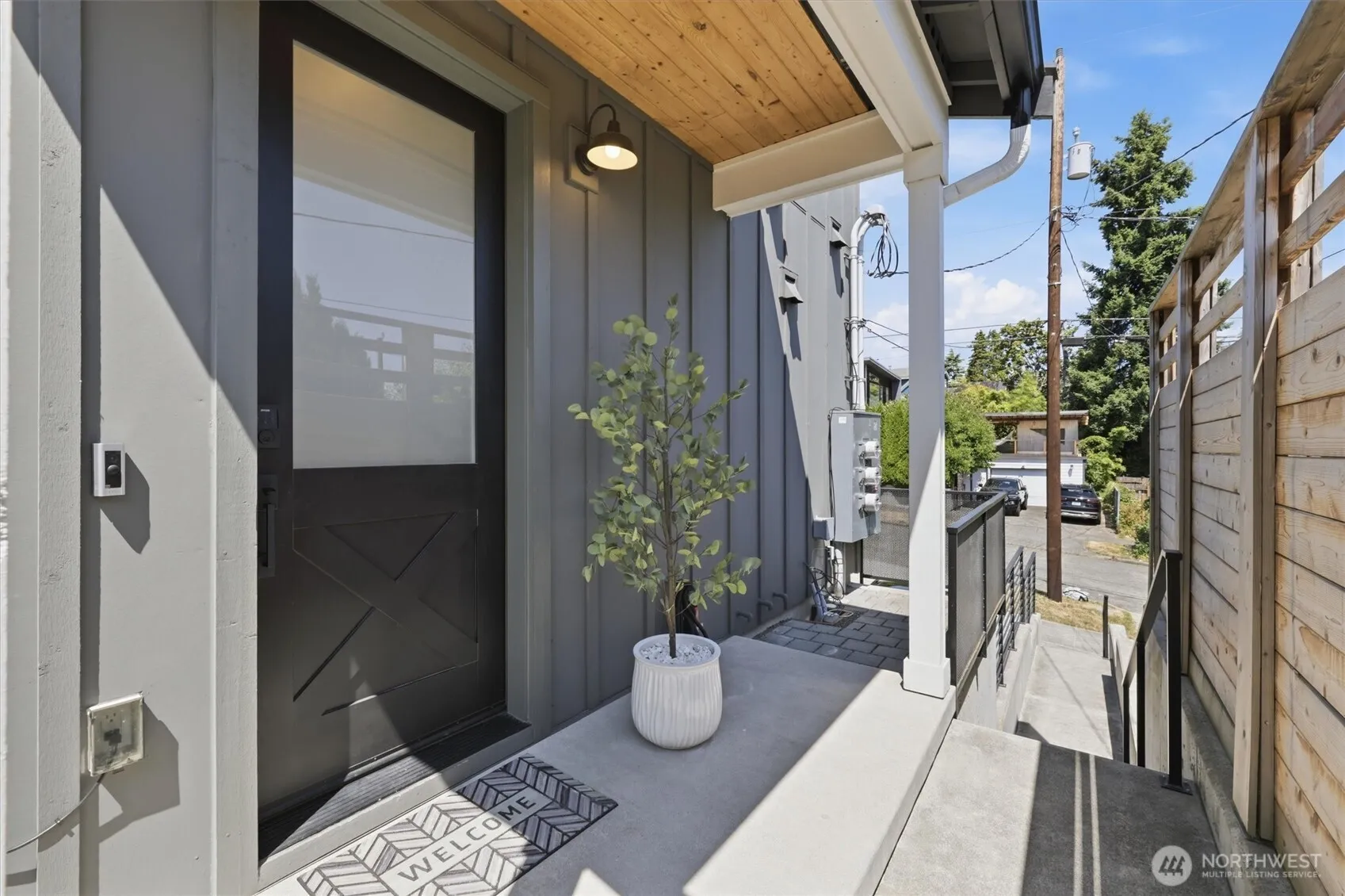 Property photo for 2853 B Nw 63rd Street, Seattle photo 3
