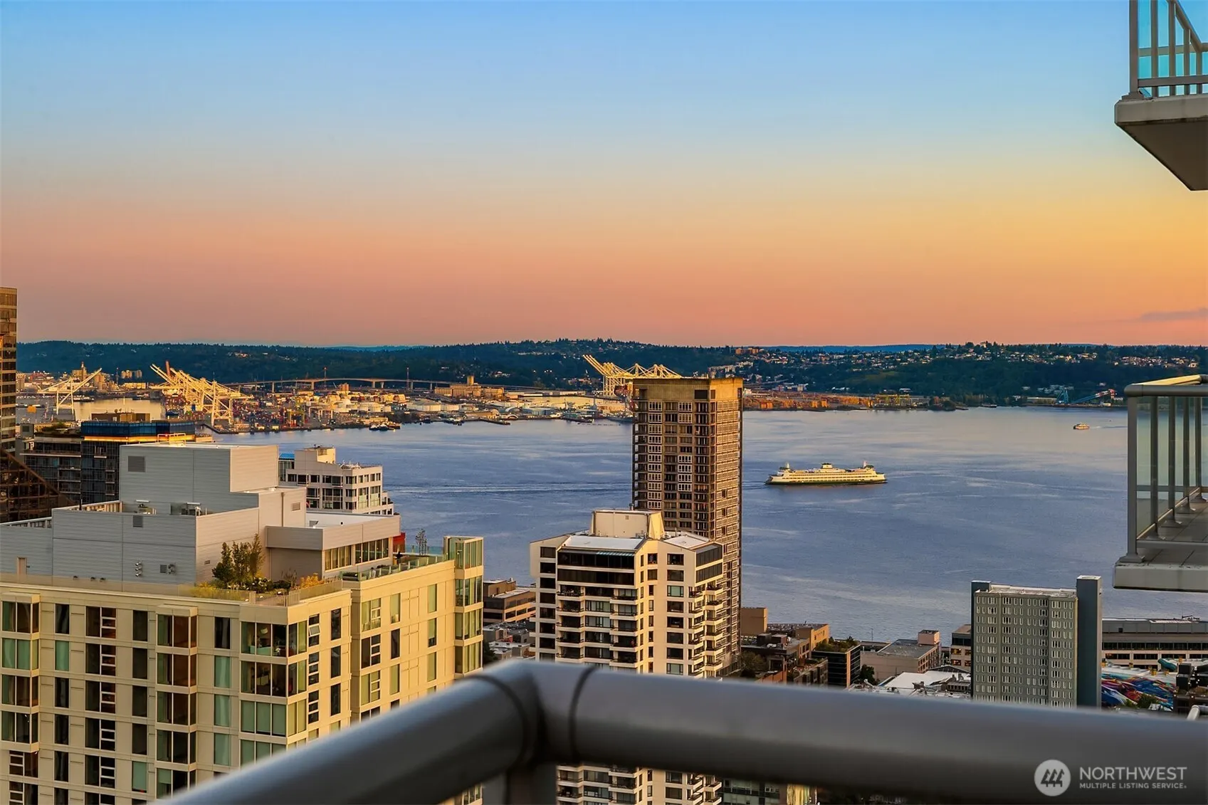 Property photo for 588 Bell Street #3704s, Seattle photo 2