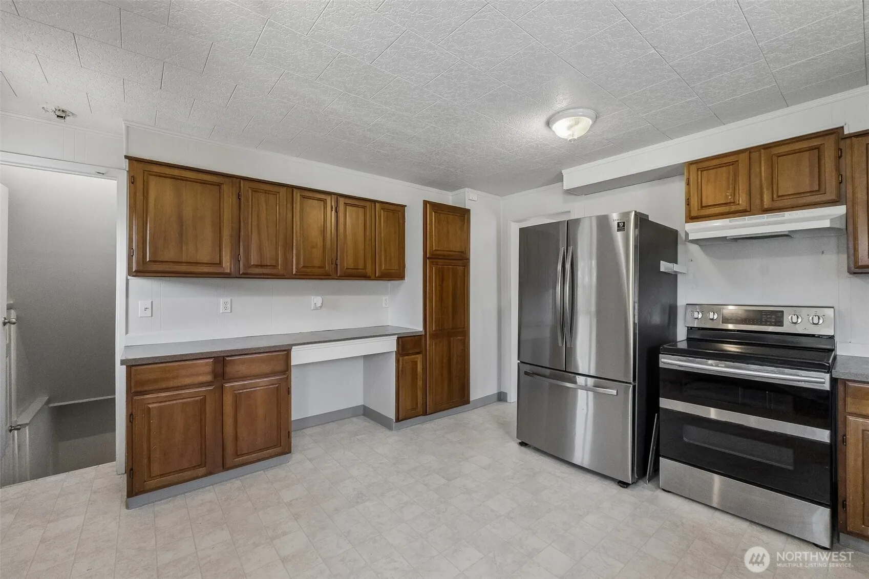 Property photo for 816 4th Street Se, Auburn photo 5