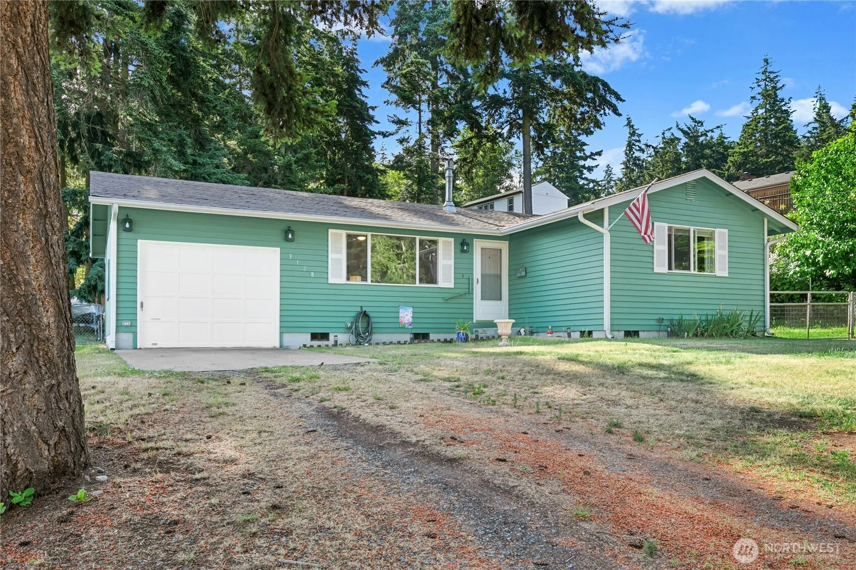Property photo for 3128 Summit Boulevard, Oak Harbor photo 3