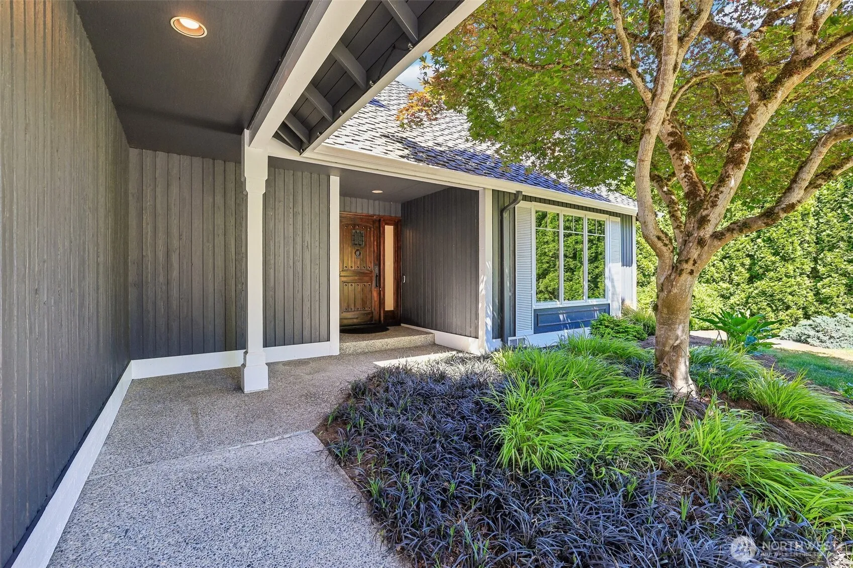 Property photo for 14302 Ne 61 Street, Redmond photo 2