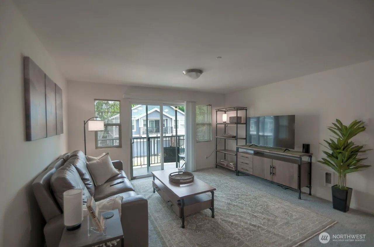 Property photo for 6007 Illinois Lane Se #c, Lacey photo 4