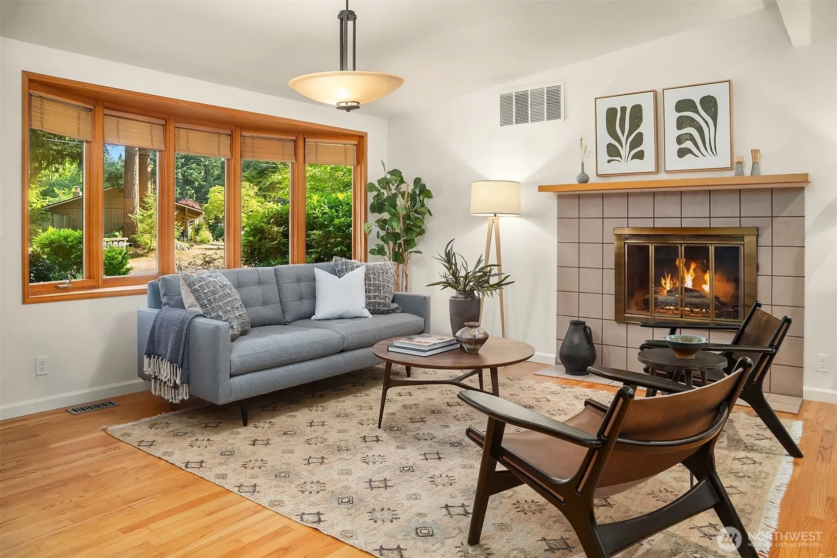 Property photo for 12210 Ne 64th Street, Kirkland photo 3