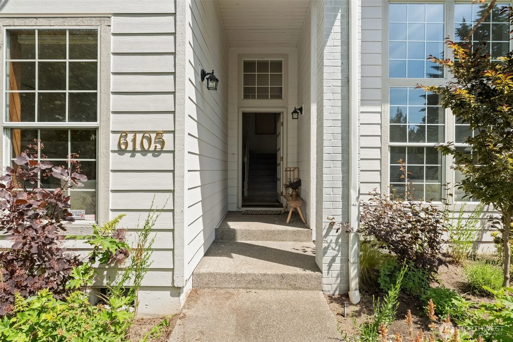 Property photo for 6105 75th Avenue Ct W, University Place photo 2