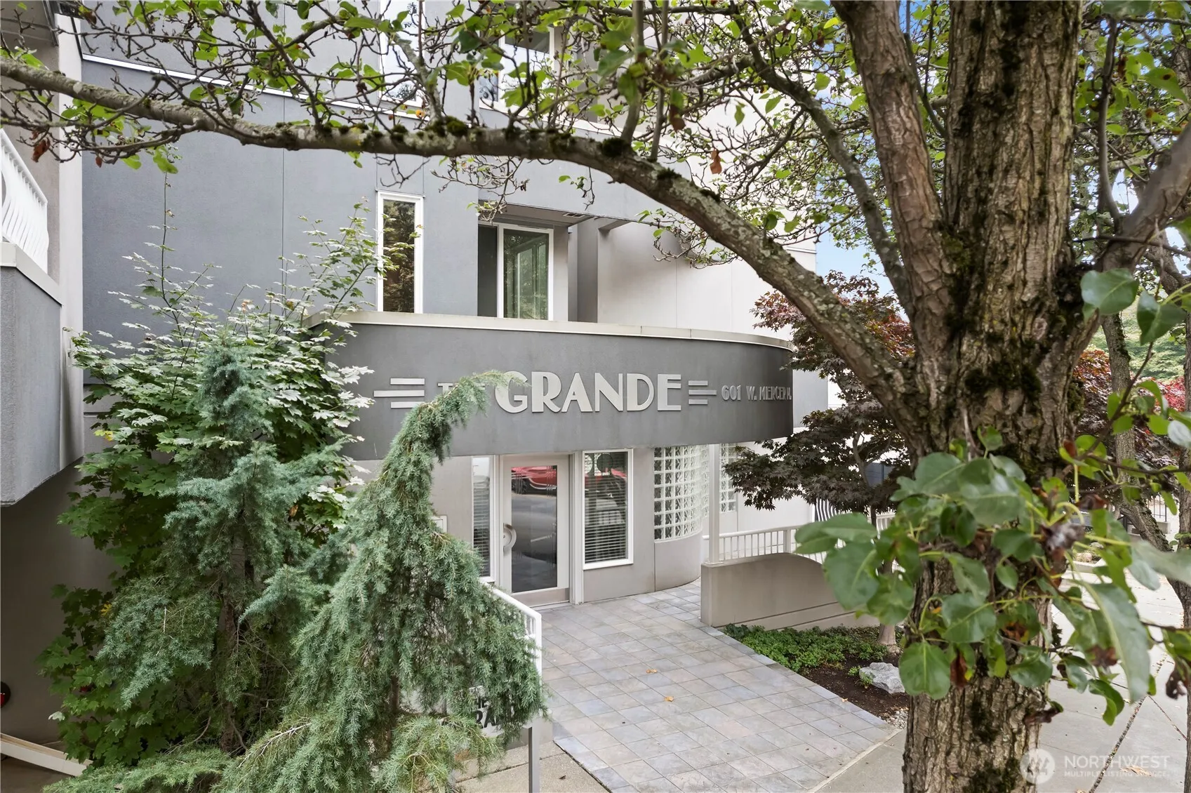 Property photo for 601 W Mercer Place #401, Seattle