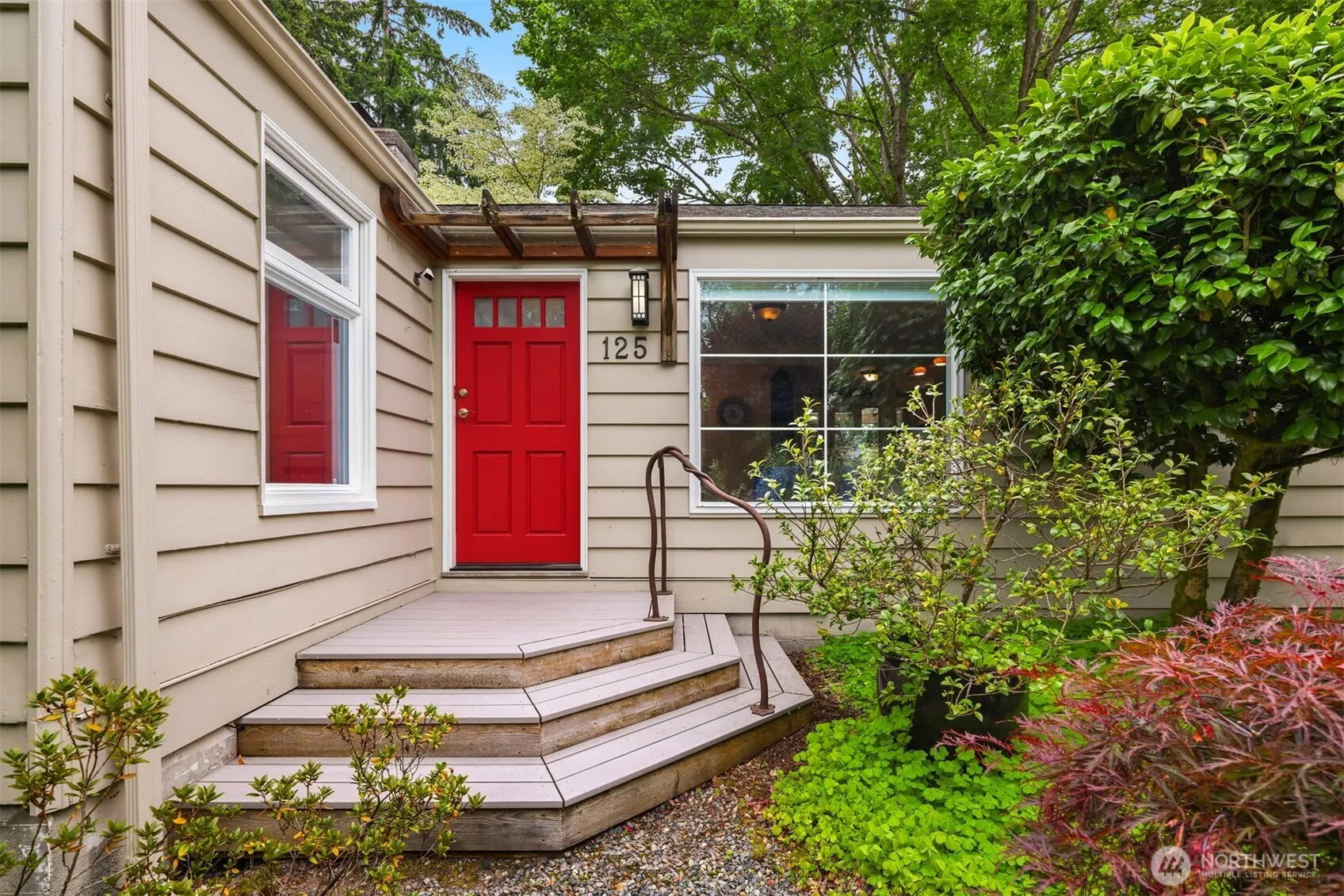 Property photo for 125 Ne 135th Street, Seattle