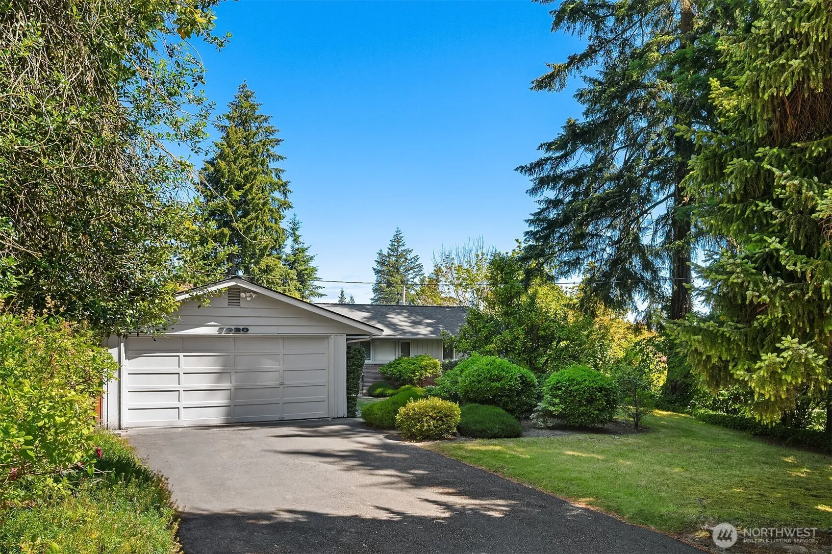 Property photo for 7920 Ne 26th Street, Medina