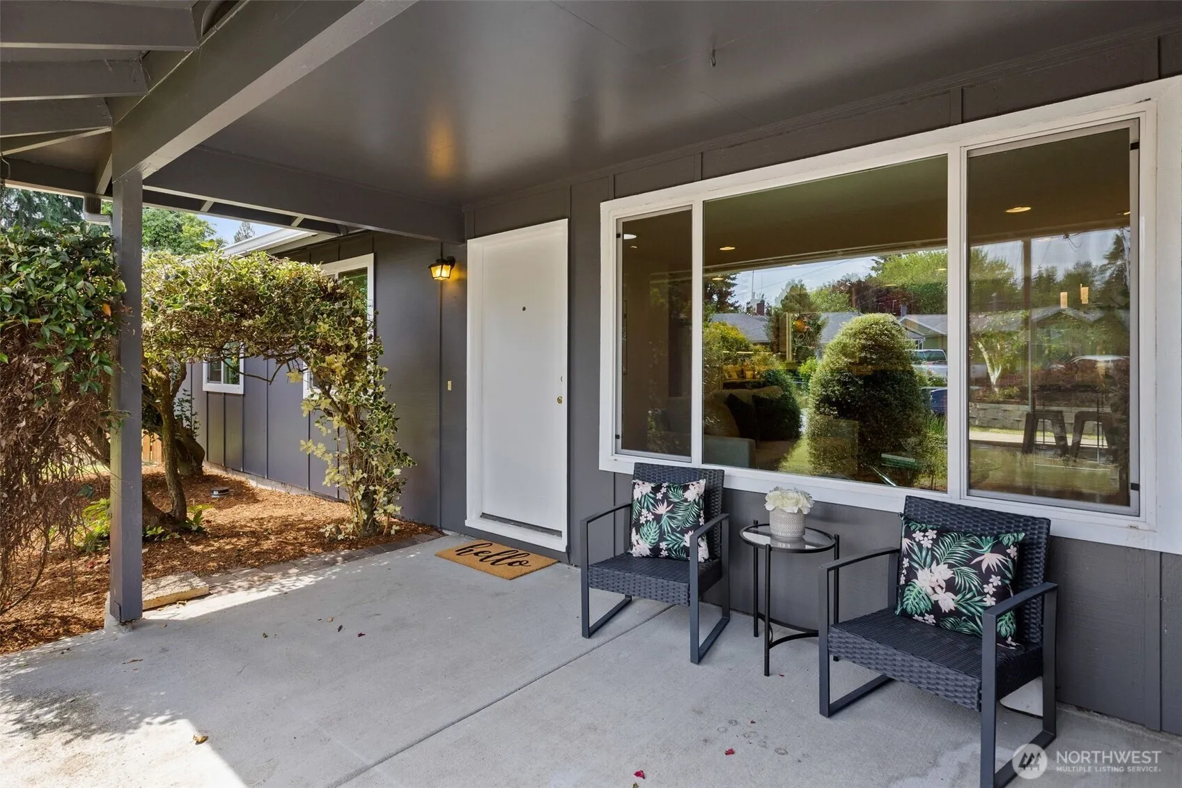 Property photo for 2507 Vashon Court Ne, Renton photo 3