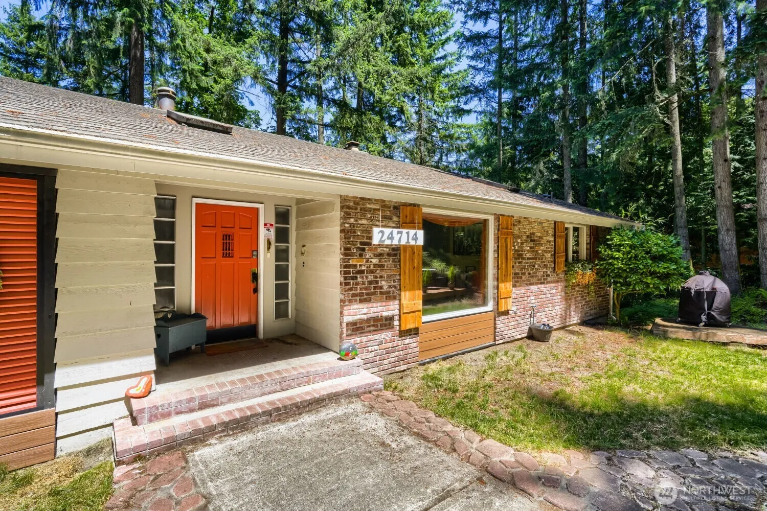 Property photo for 24714 Se Mirrormont Way, Issaquah