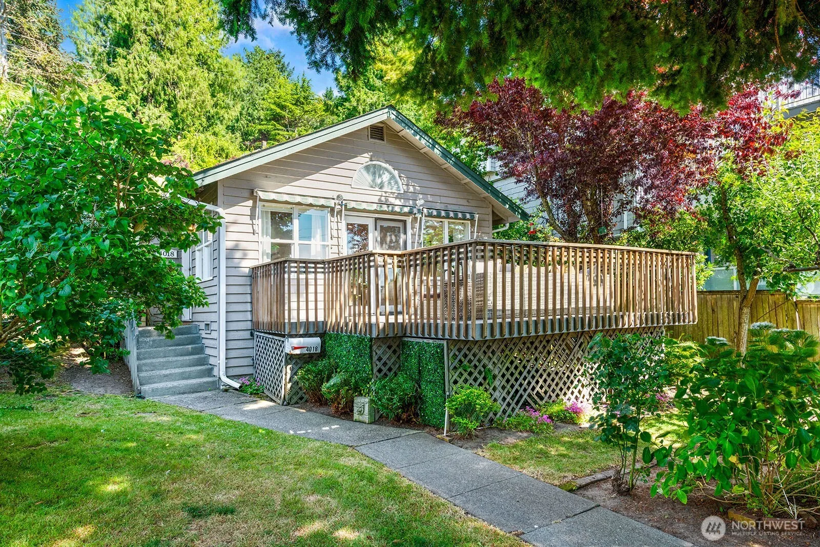 Property photo for 4018 59th Avenue Sw, Seattle