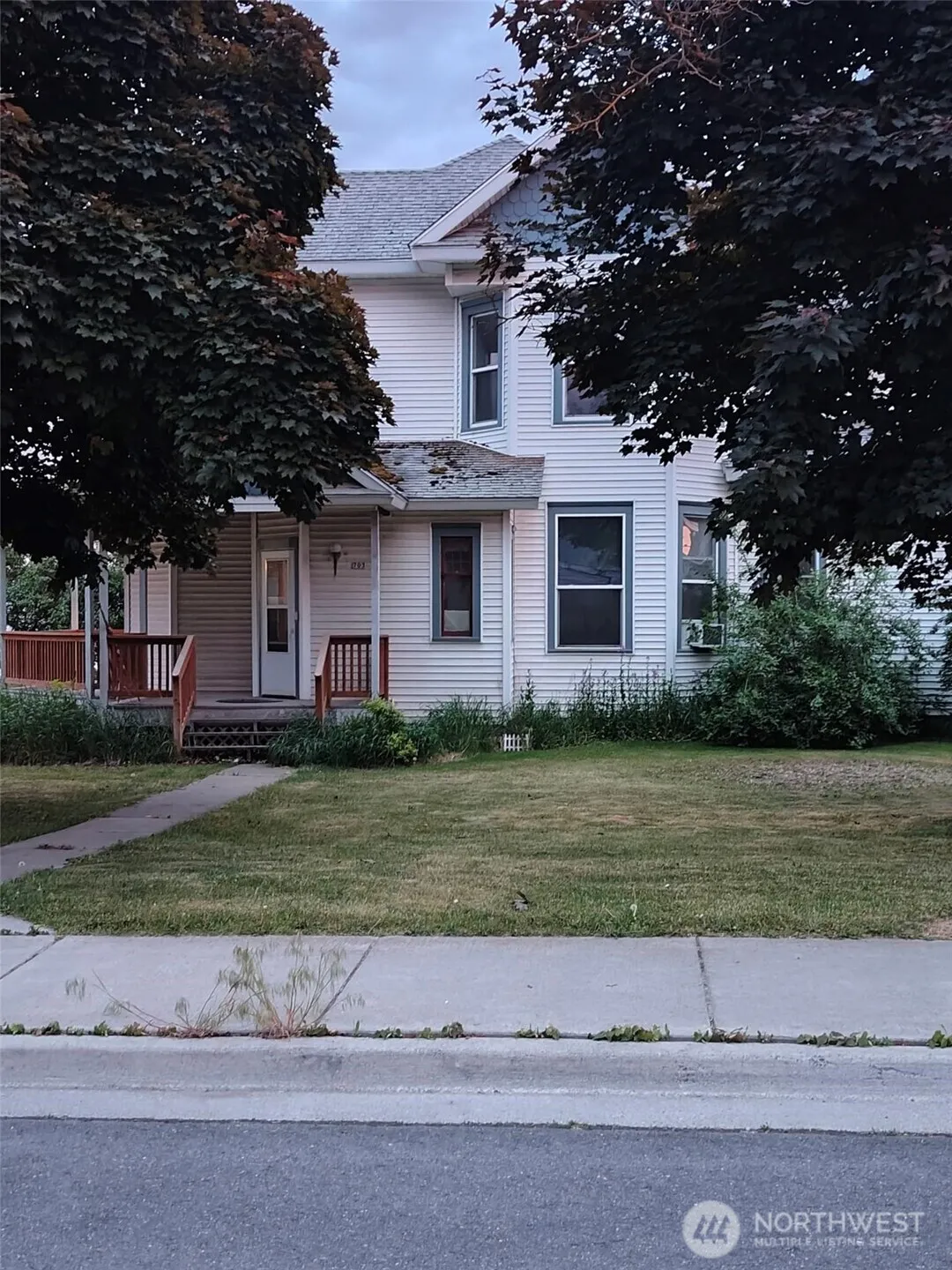 Property photo for 703 Washington, Davenport photo 3