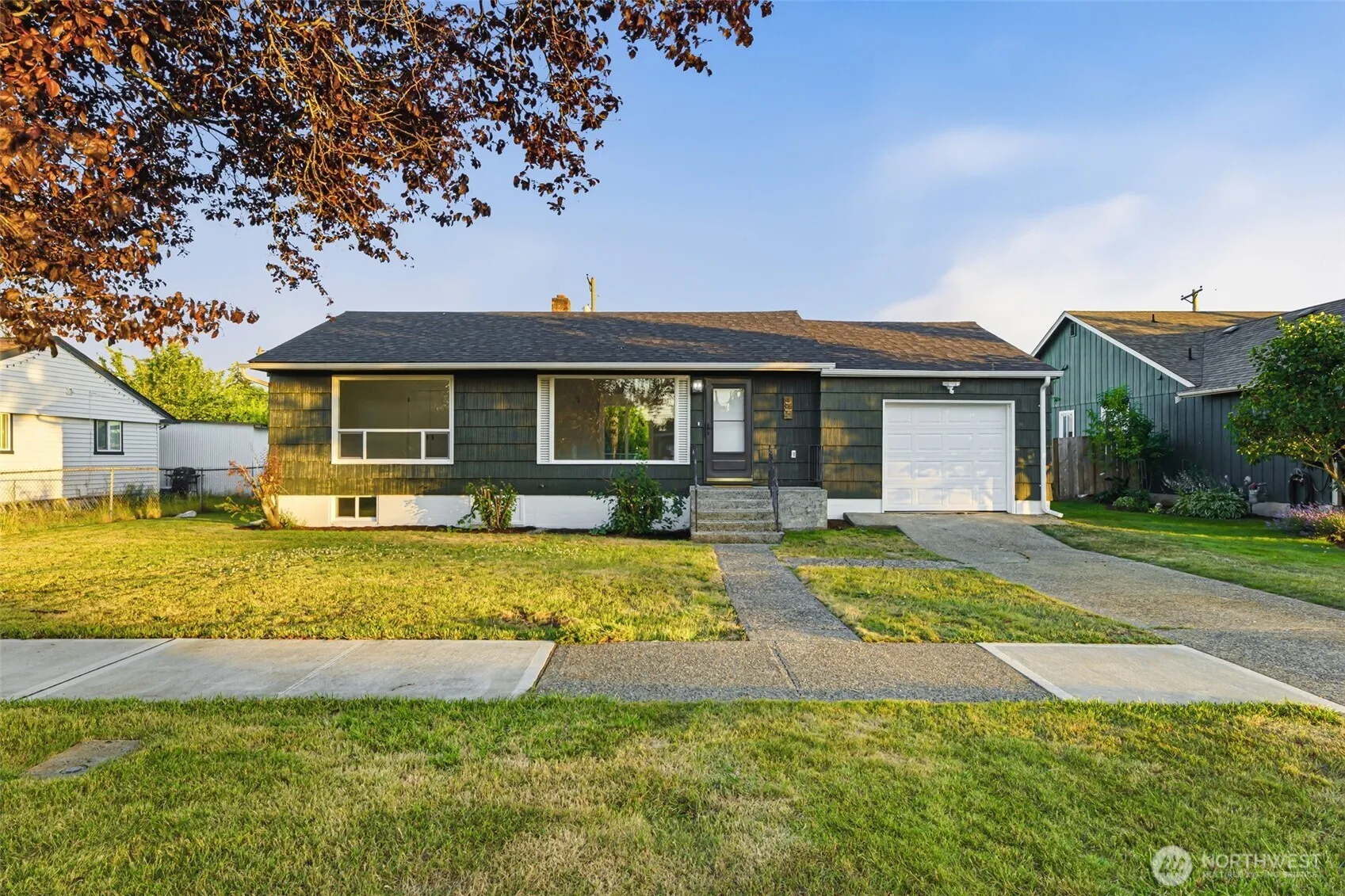 Property photo for 924 E 57th Street, Tacoma