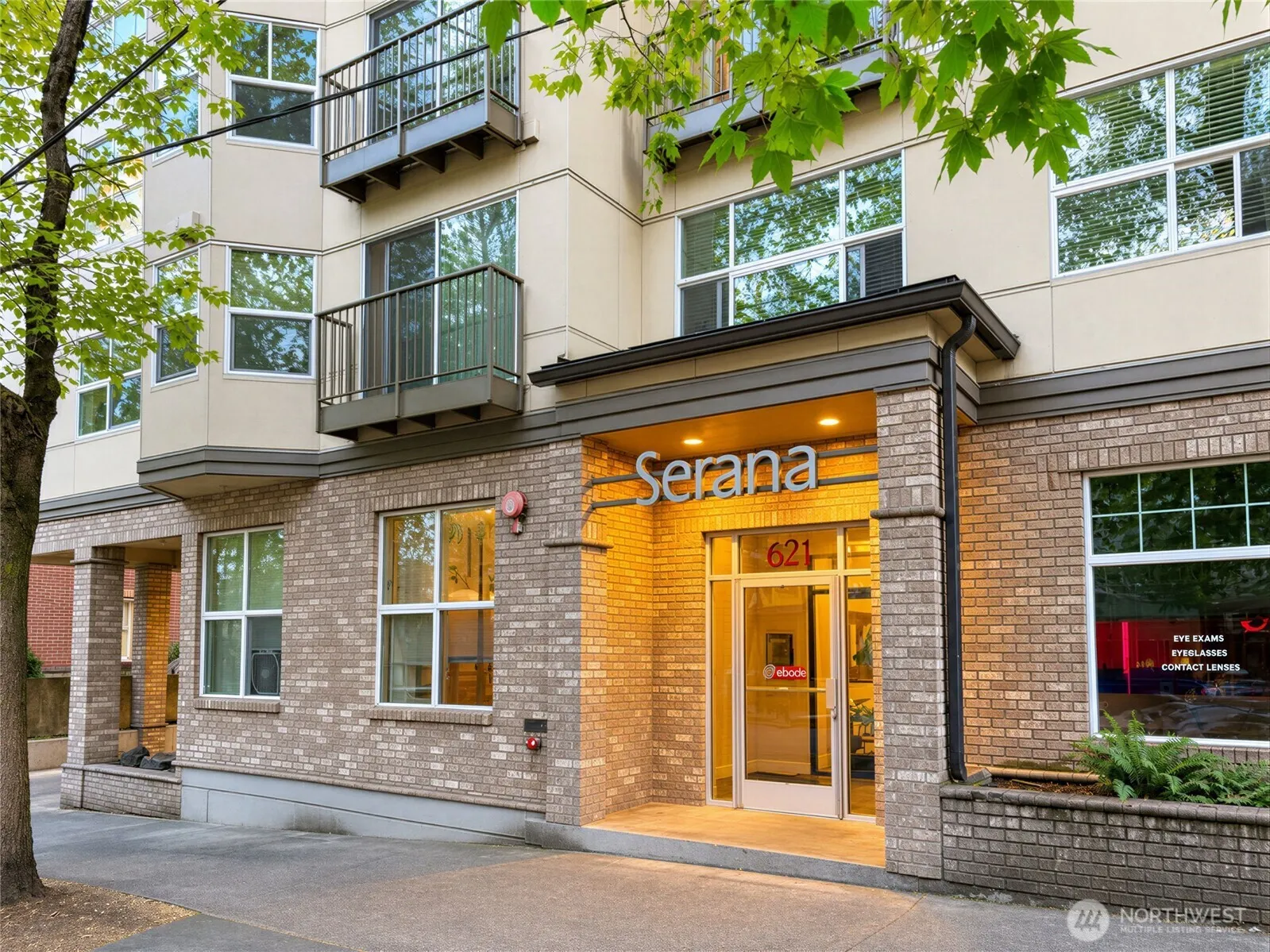 Property photo for 621 5th Avenue N #402, Seattle