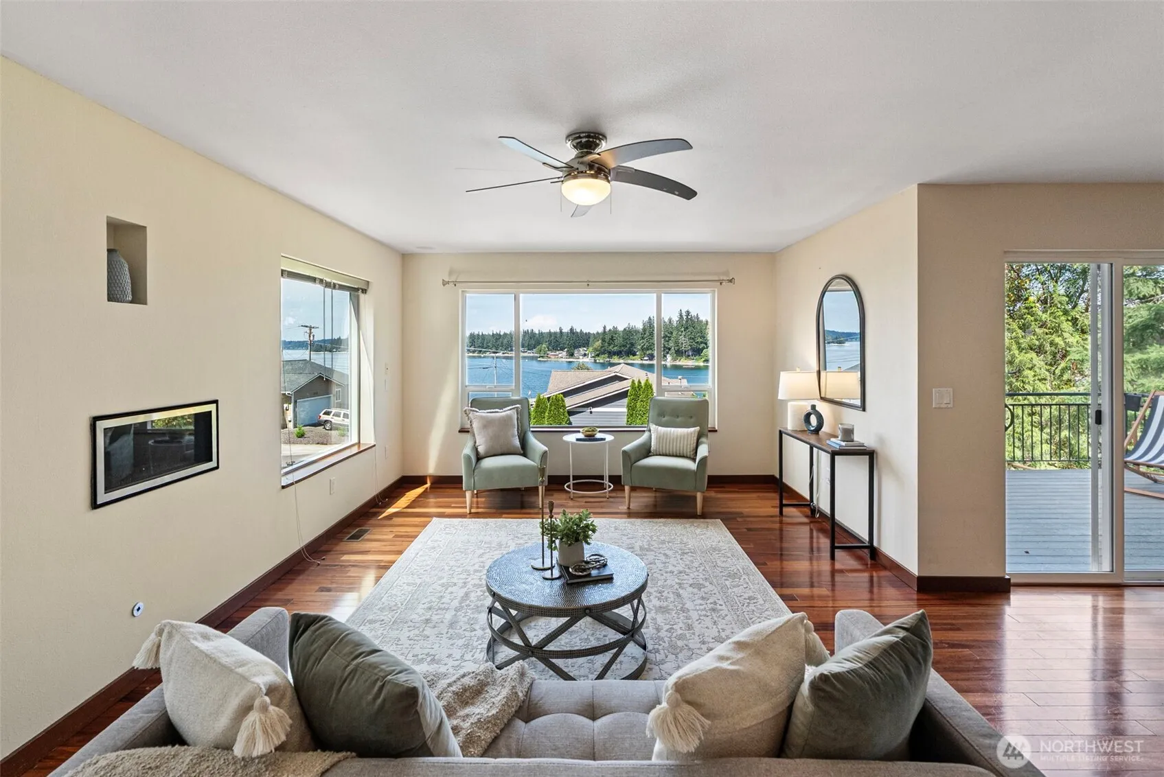Property photo for 1709 Shorewood Drive, Bremerton photo 4