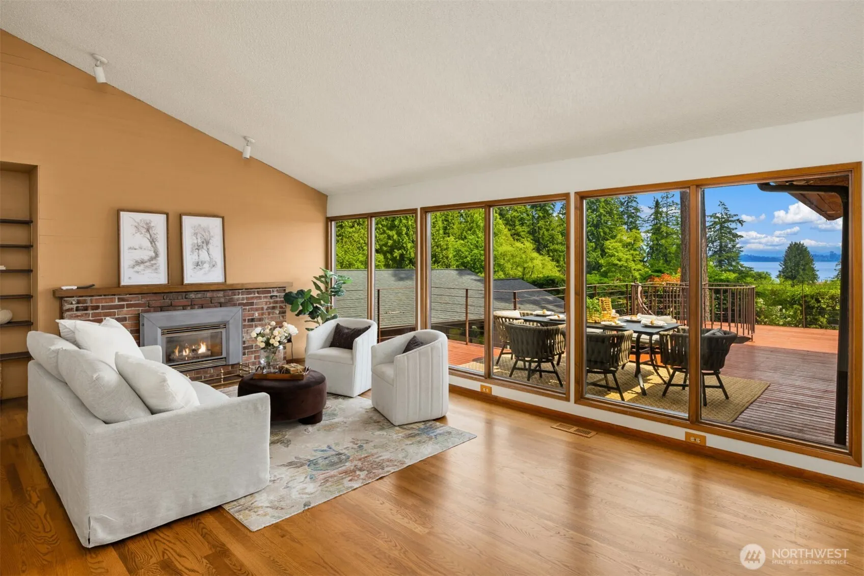 Property photo for 9793 Ne Murden Cove Drive, Bainbridge Island photo 4