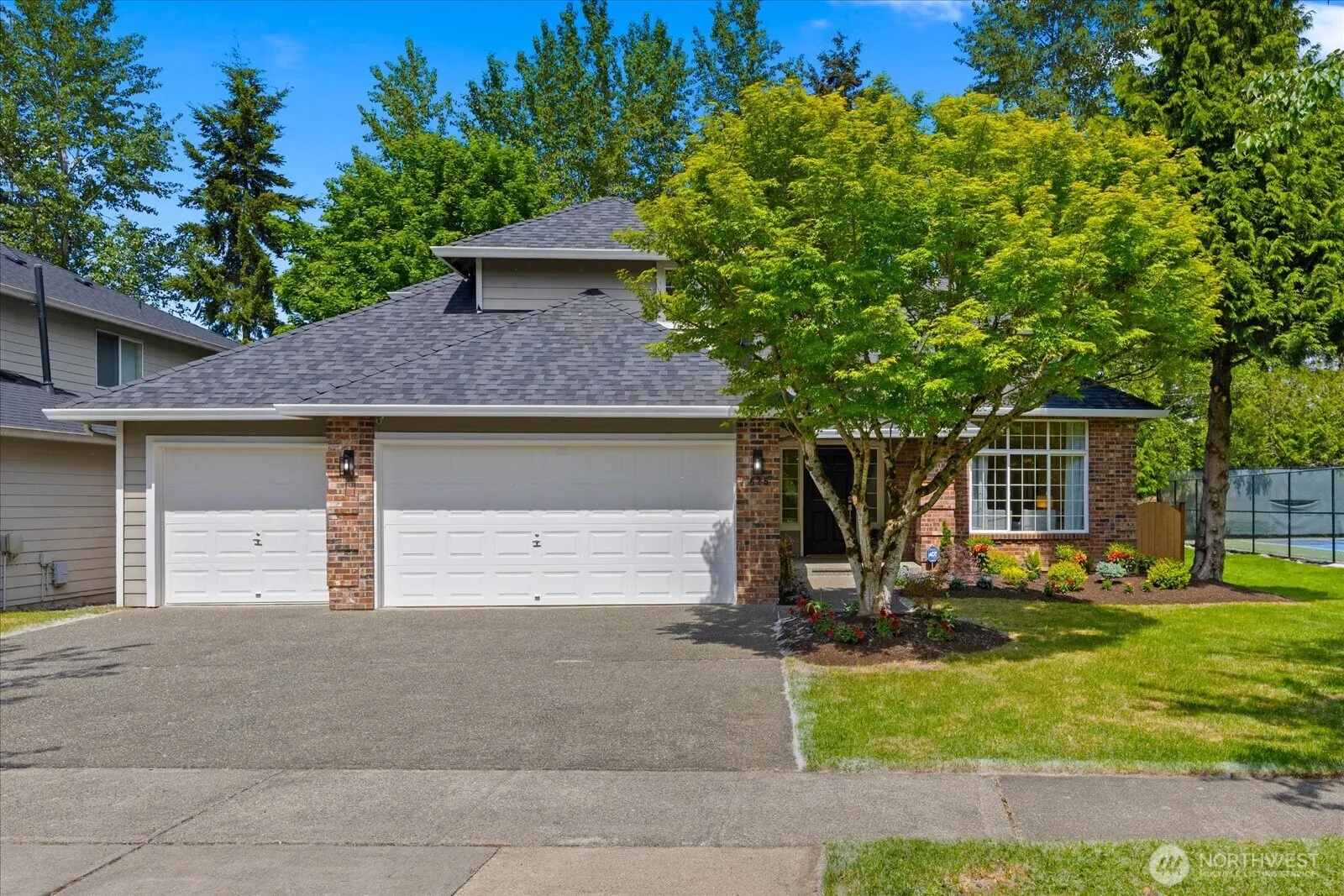 Property photo for 625 191st Street Sw, Lynnwood photo 3