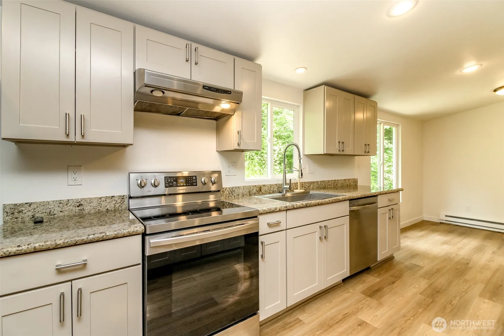 Property photo for 17807 43rd Avenue E, Tacoma photo 5