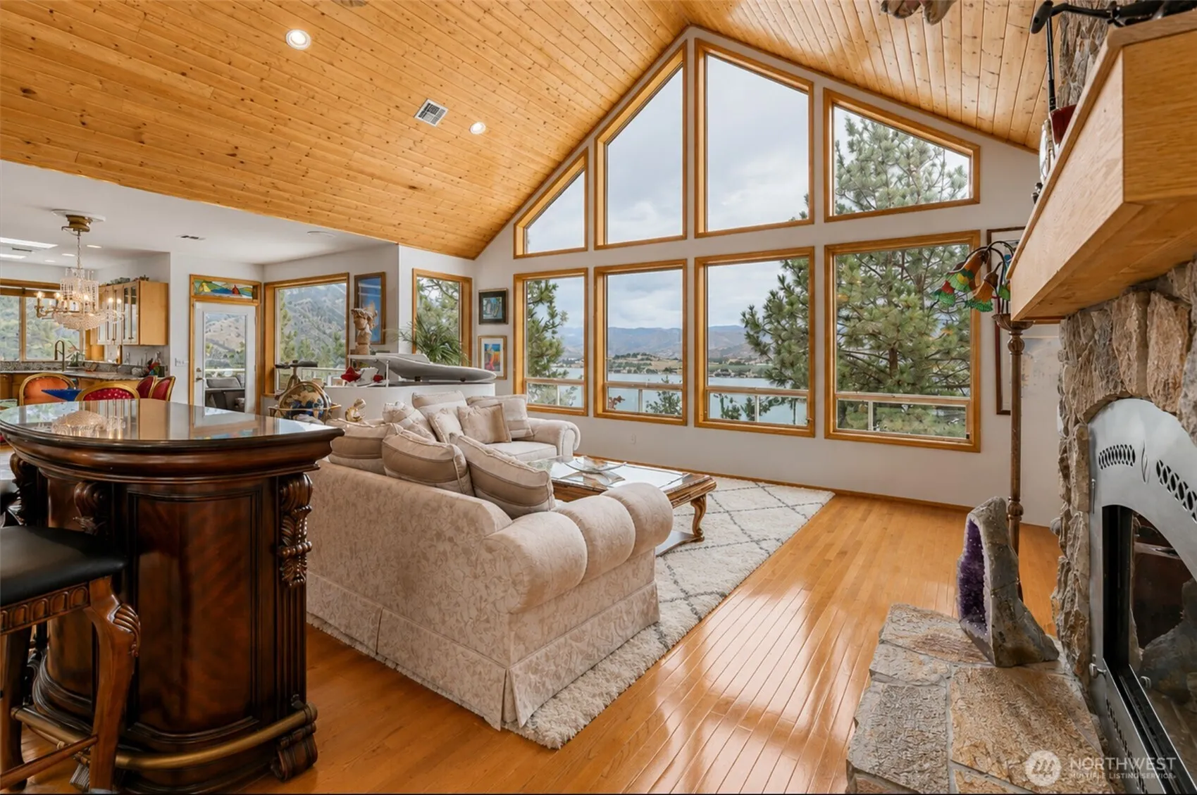 Property photo for 7371 Ridgeview Drive, Chelan photo 5