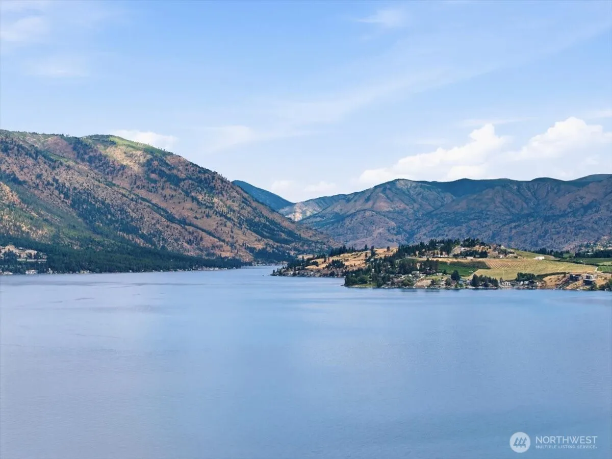 Property photo for 7371 Ridgeview Drive, Chelan photo 3