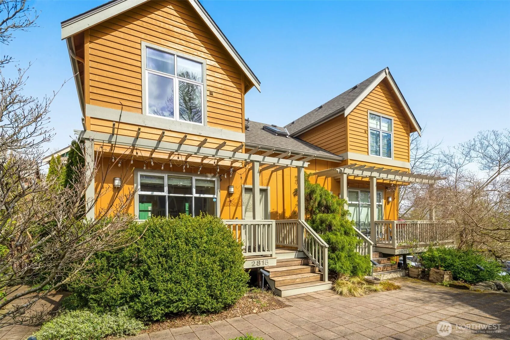 Property photo for 2815 24th Avenue S, Seattle photo 4