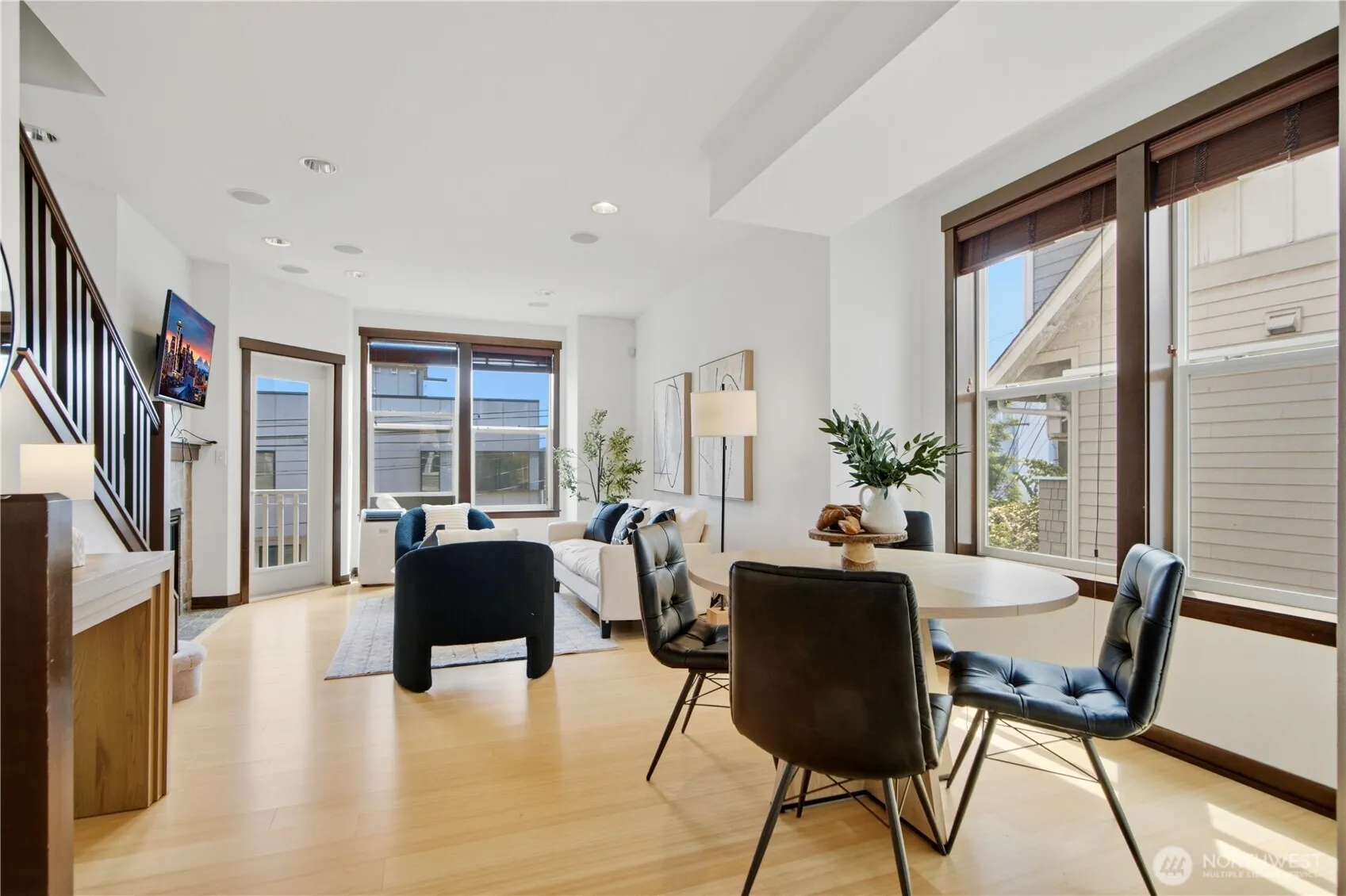 Property photo for 1420 18th Avenue #a, Seattle photo 5