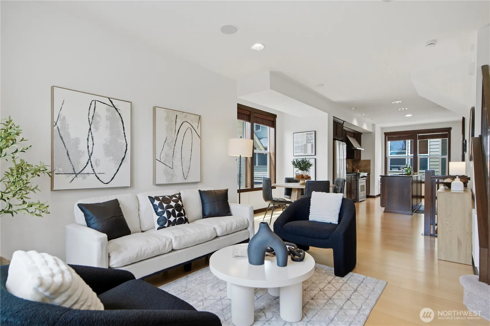 Property photo for 1420 18th Avenue #a, Seattle photo 4
