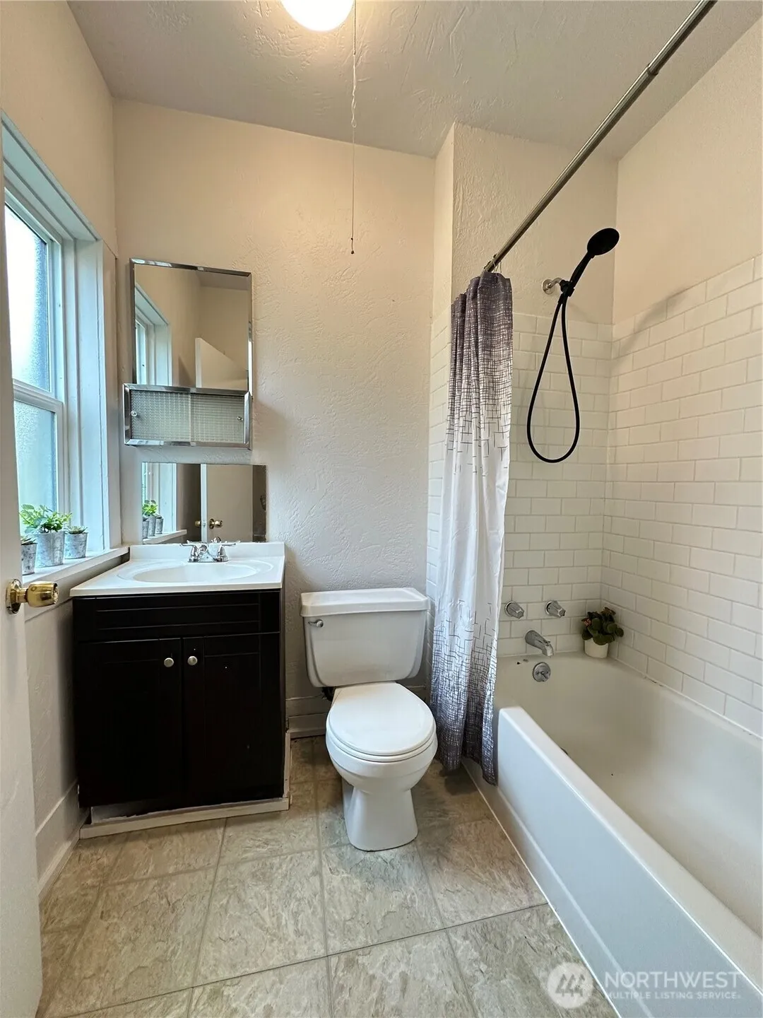 Property photo for 1320 3rd Street, Cosmopolis photo 4