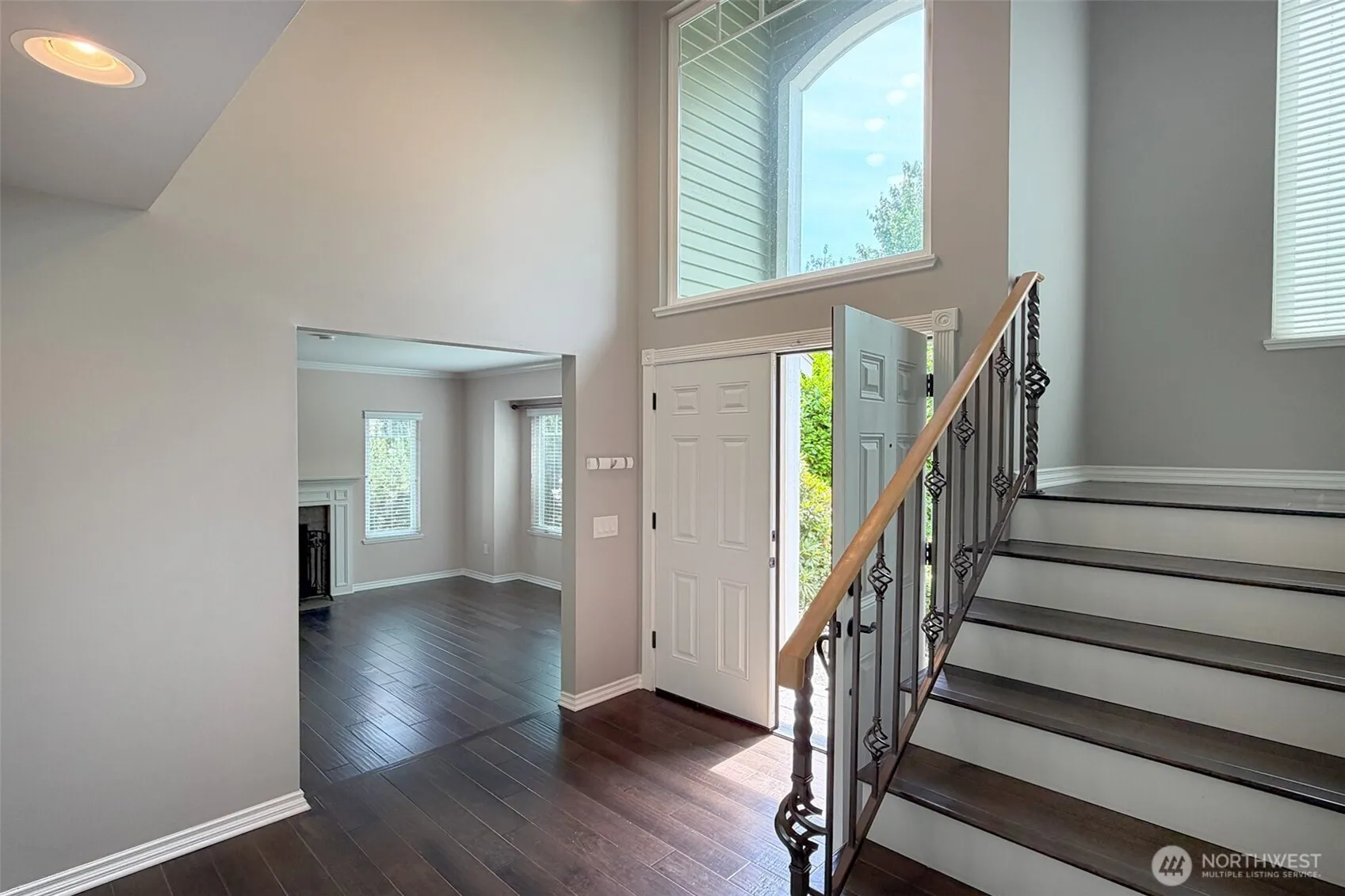 Property photo for 13022 Ne 101st Place, Kirkland photo 3