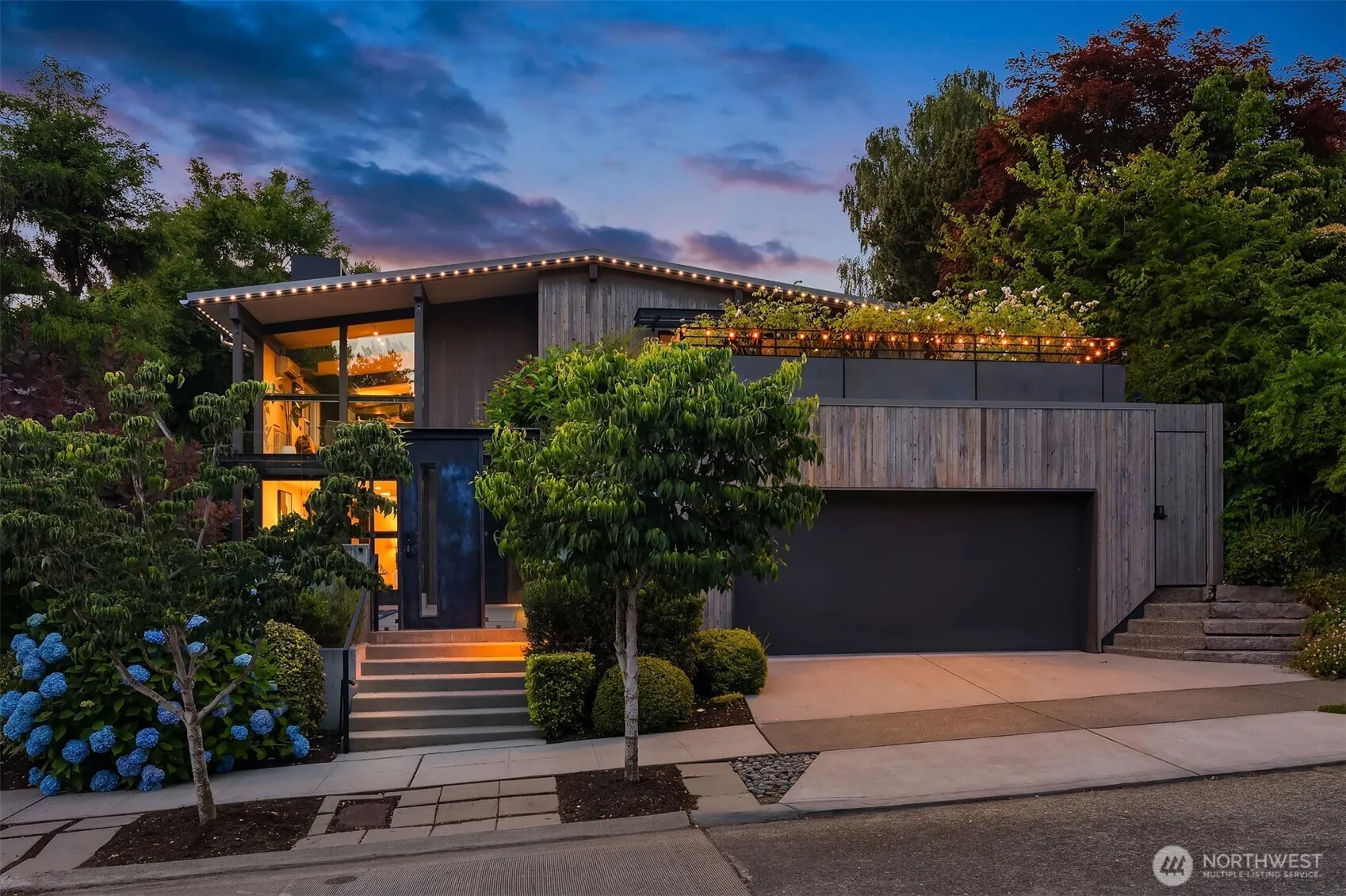 Property photo for 3908 Ne 38th Street, Seattle