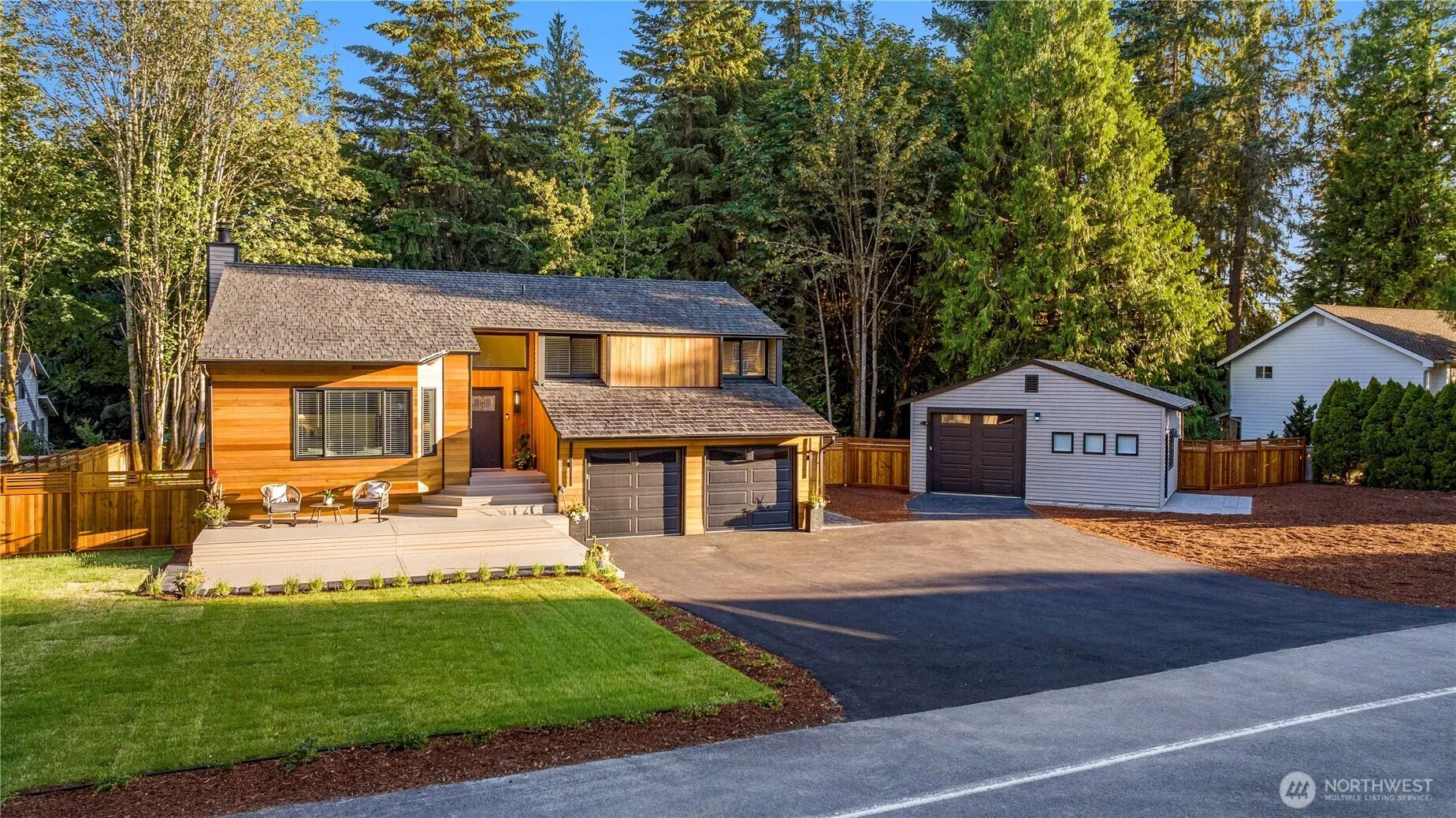 Property photo for 17409 Ne 136th Street, Redmond