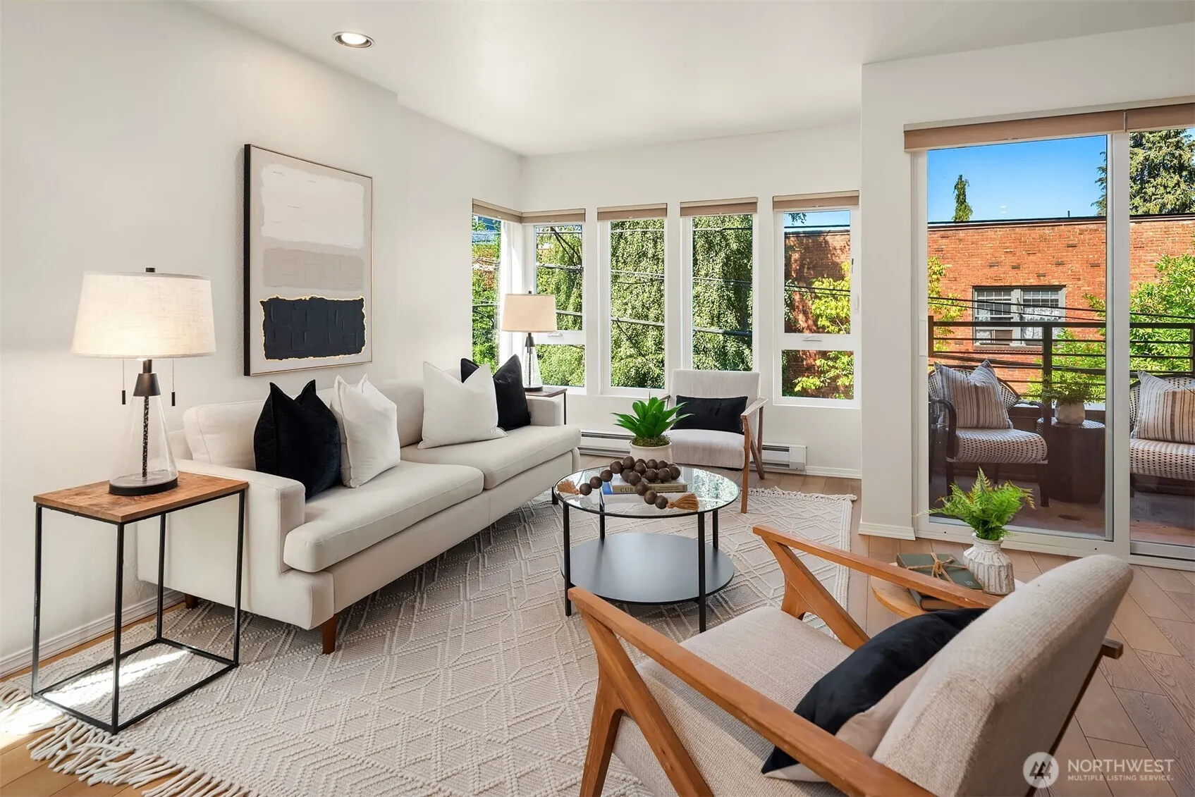 Property photo for 435 Summit Avenue E #203, Seattle photo 5