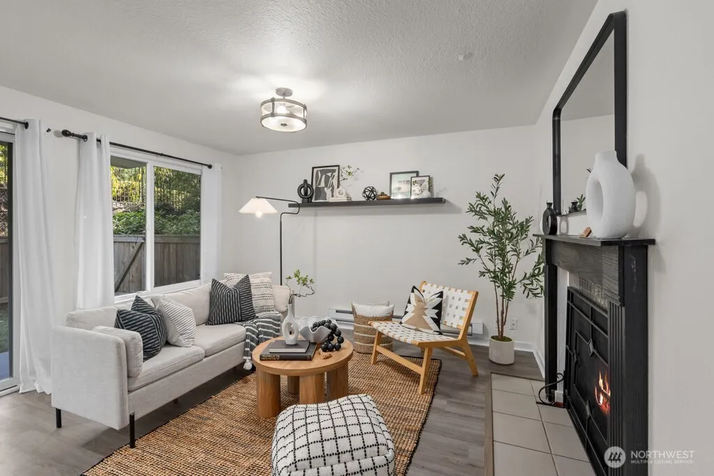 Property photo for 1311 12th Avenue S #d103, Seattle photo 4