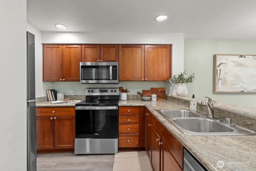 Property photo for 1311 12th Avenue S #d103, Seattle
