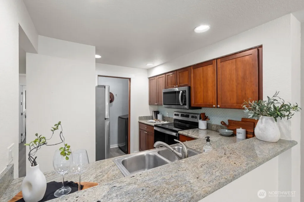 Property photo for 1311 12th Avenue S #d103, Seattle photo 5