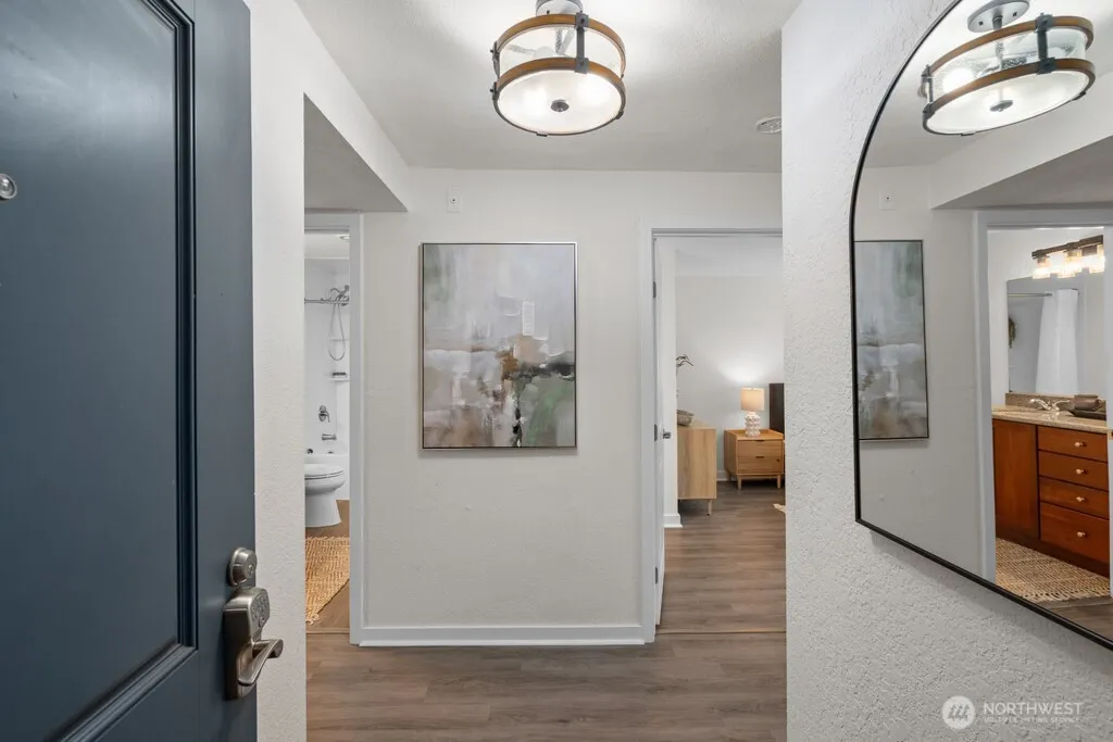 Property photo for 1311 12th Avenue S #d103, Seattle photo 3